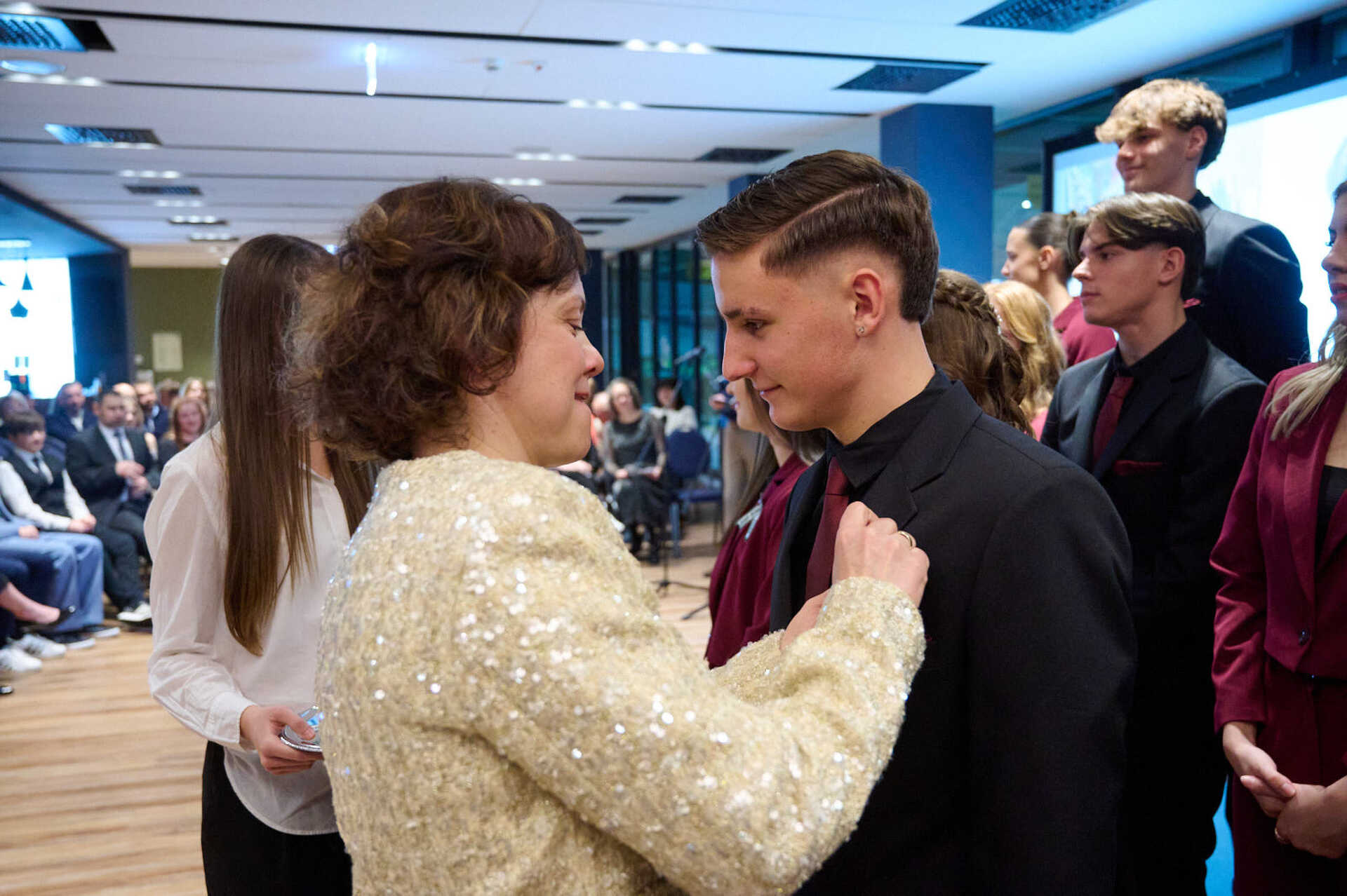 Illés Akadémia Szalagavató