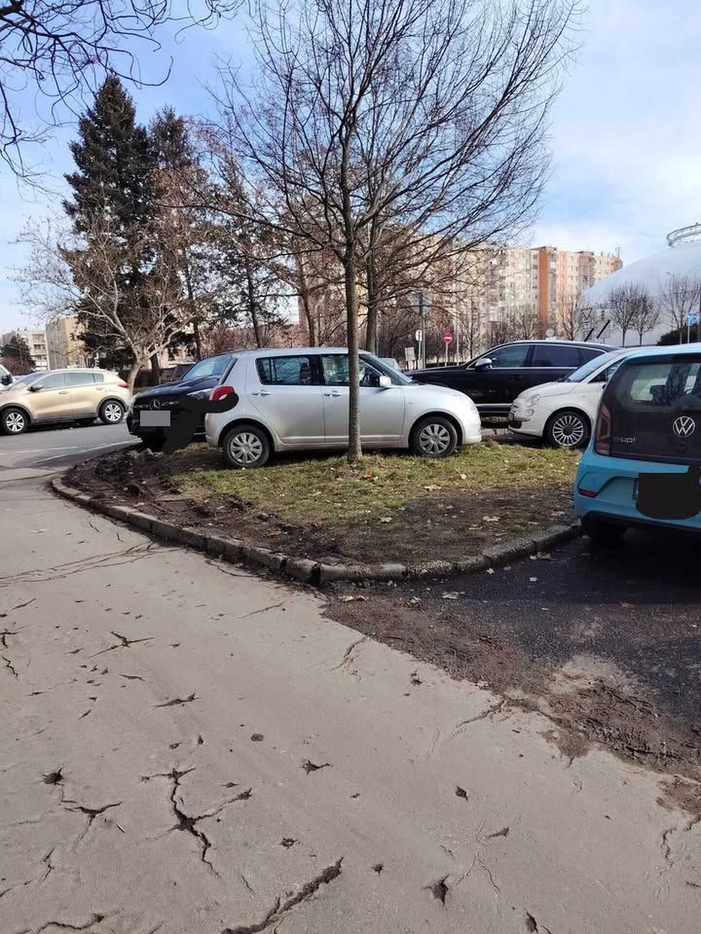 Elmúlt már a december, és Nyilas Misinek se hívtak senkit