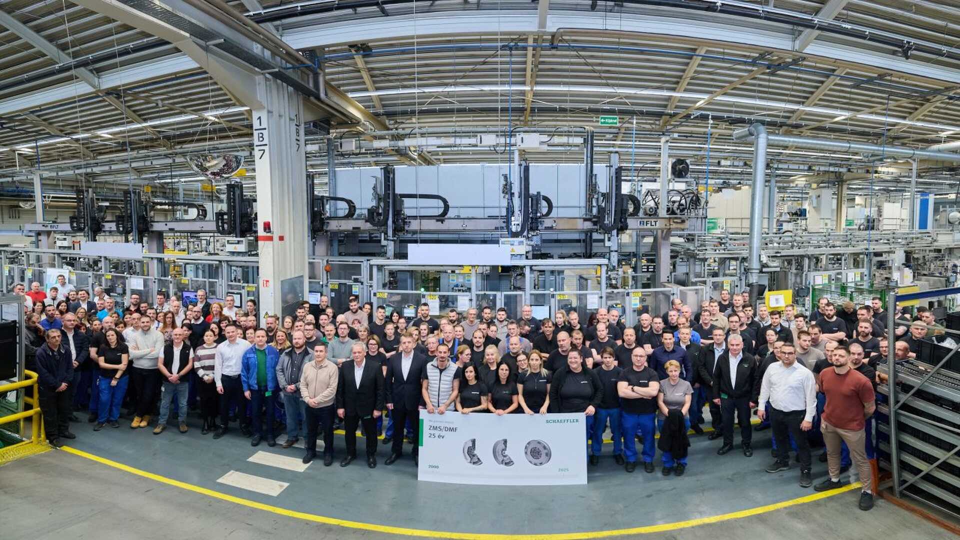 A Schaeffler Savaria Kft. munkatársai együtt ünnepelték a jubileumot. 