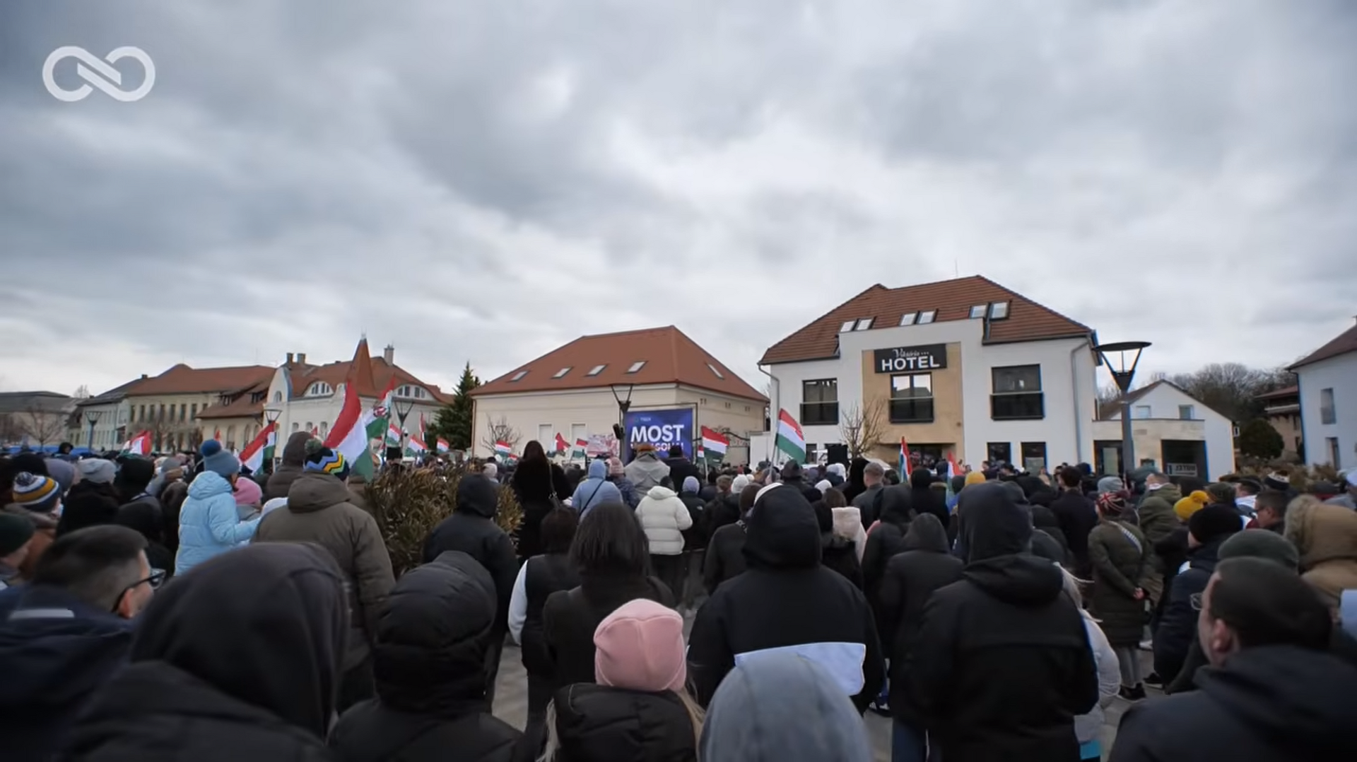 Sárváron is nagy volt a tömeg
