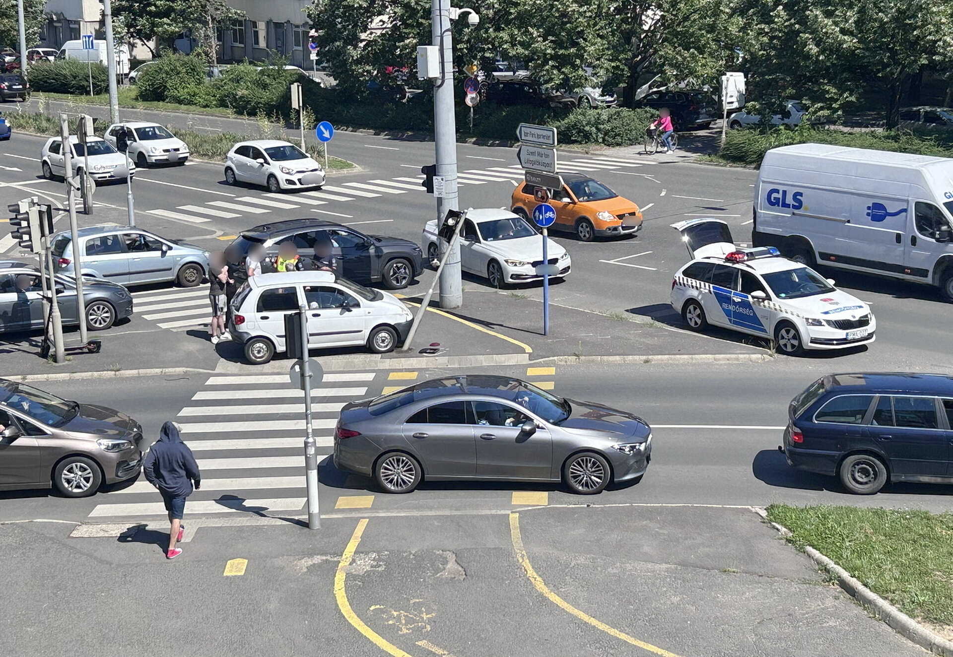 Baleset a szombathelyi Vörösmarty és a Szent Márton utca kereszteződésében