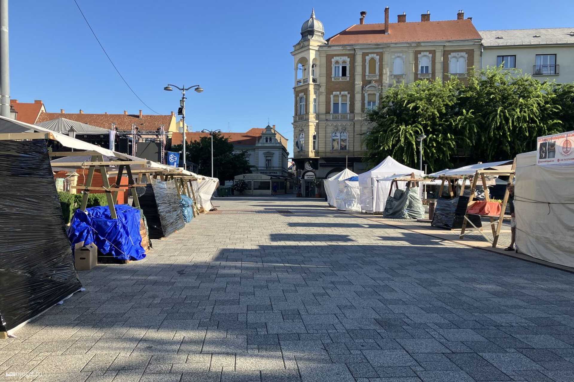 Reggeli takarítás a karneválon