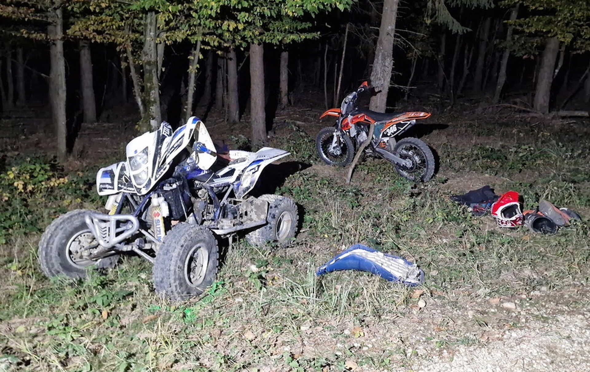 Sportquad és terepmotor ütközött Nárai és Vaskeresztes között