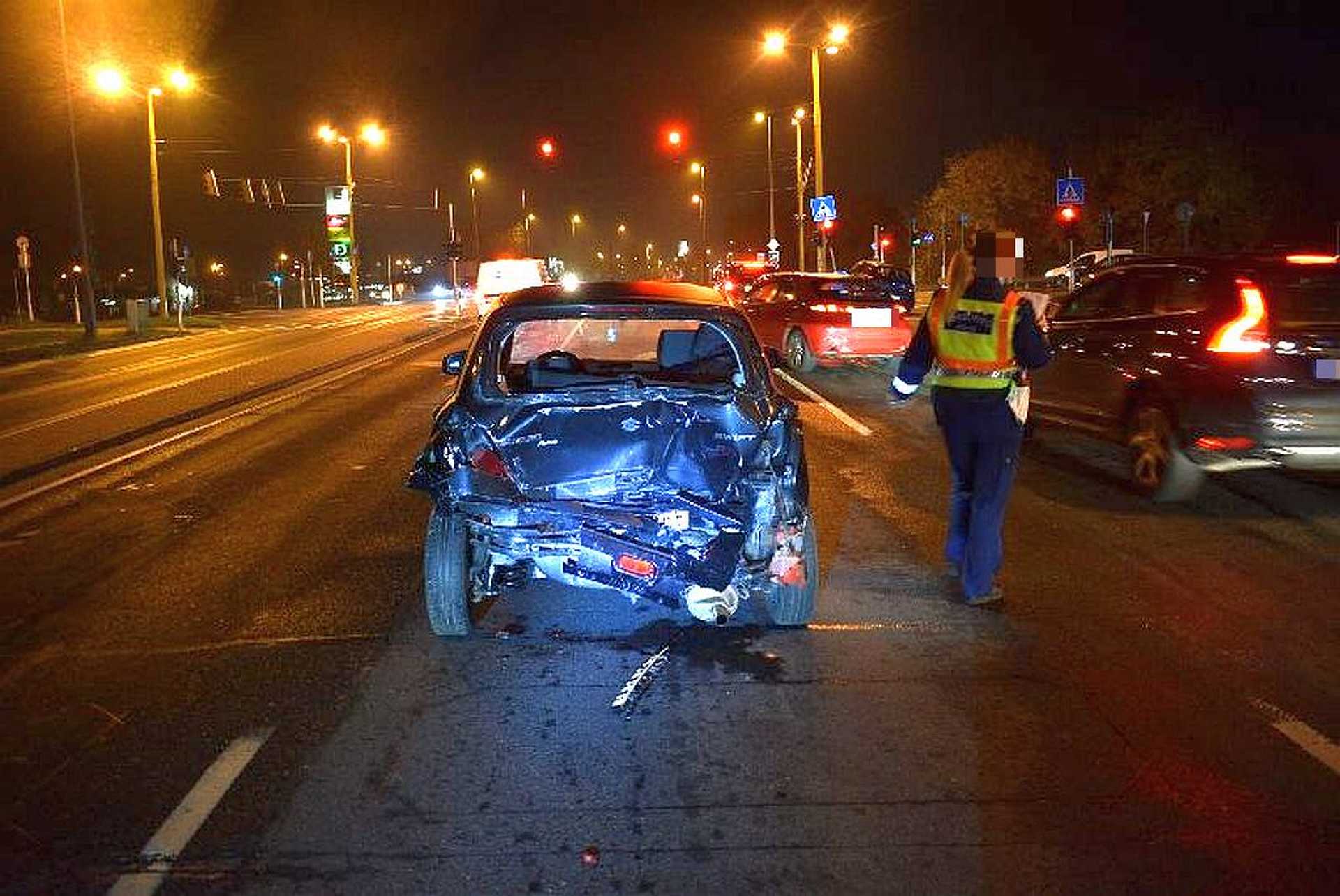 Két ittas nő is balesetet okozott tegnap 