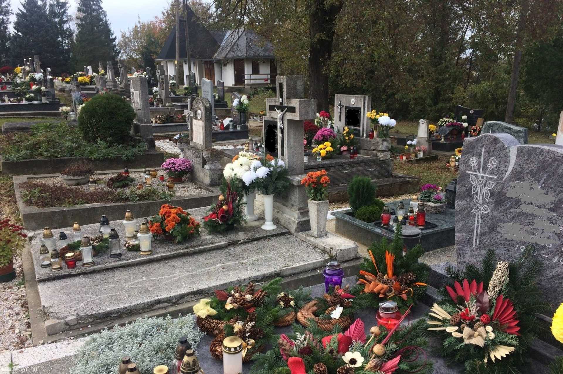 A szentgotthárd-zsidai temető halottak napján
