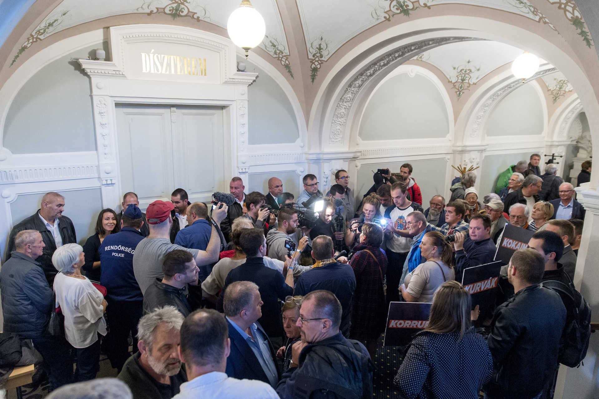 Hangulatkép a győri városházáról