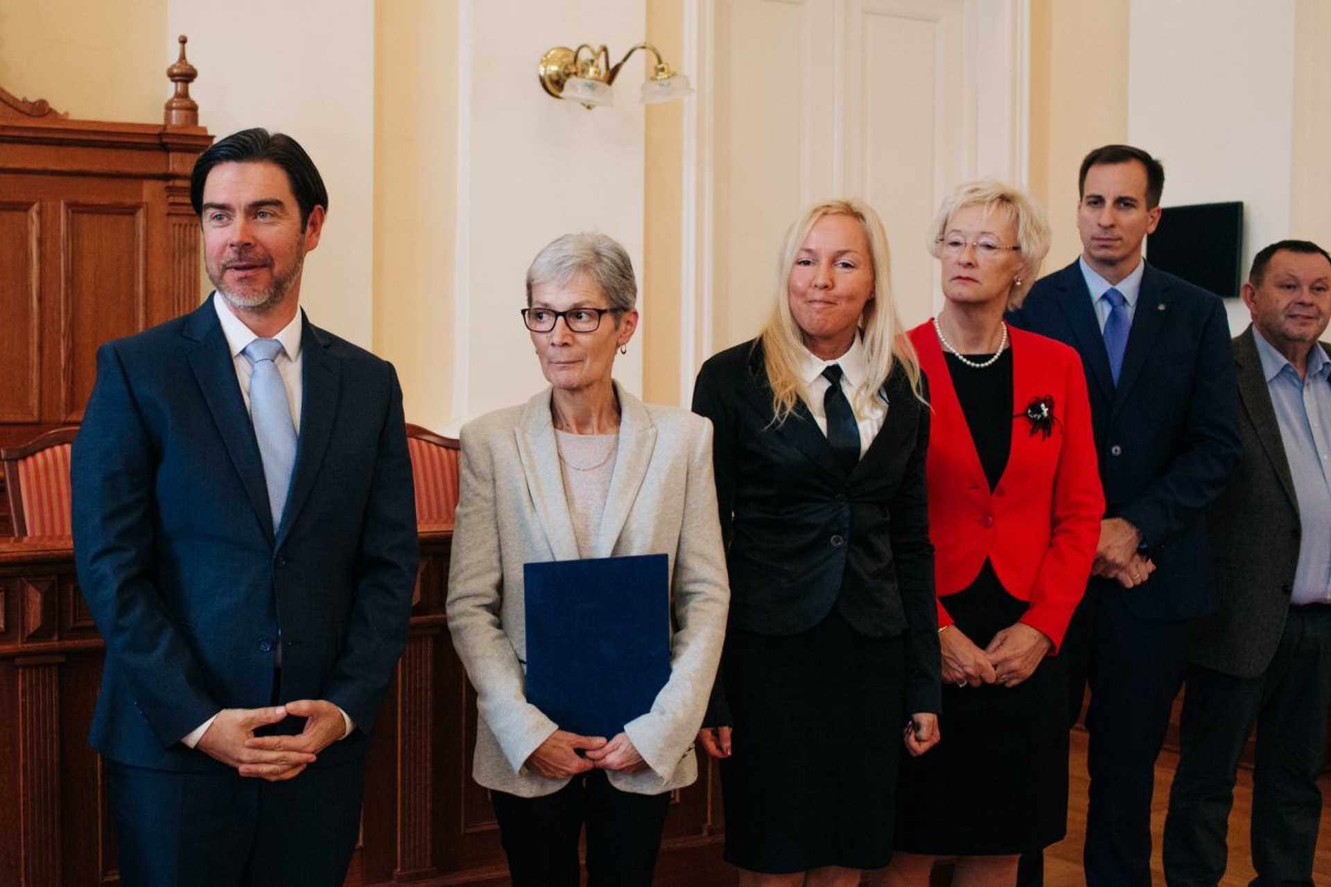 Szociális munkáért adtak át elismeréseket a megyeházán