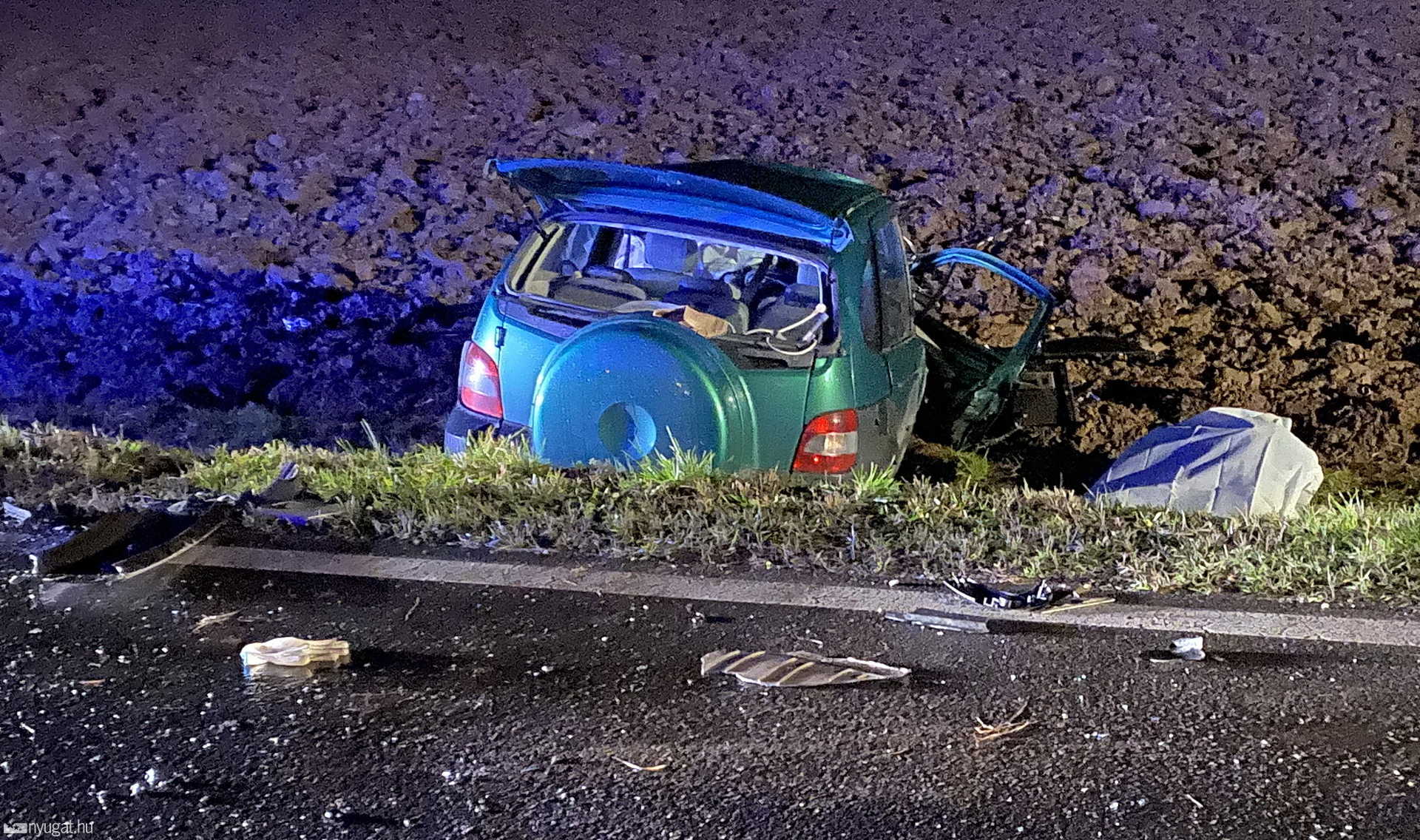 Lekapcsolt lámpával hajtott magyar kamionba a Renault