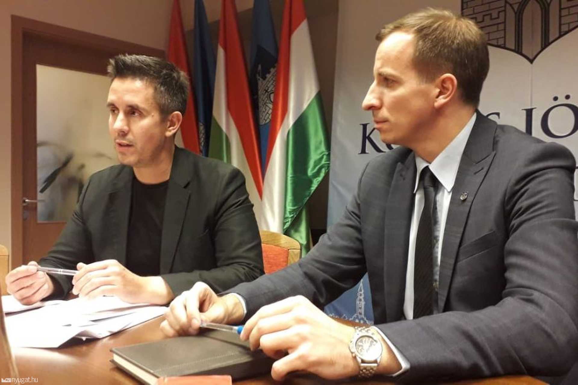 László Győző és Czeglédy Csaba sajtótájékoztatója