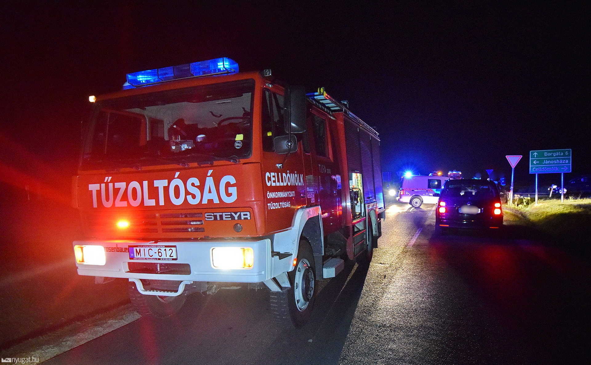 Polski Fiat hajtott Opel hátuljába