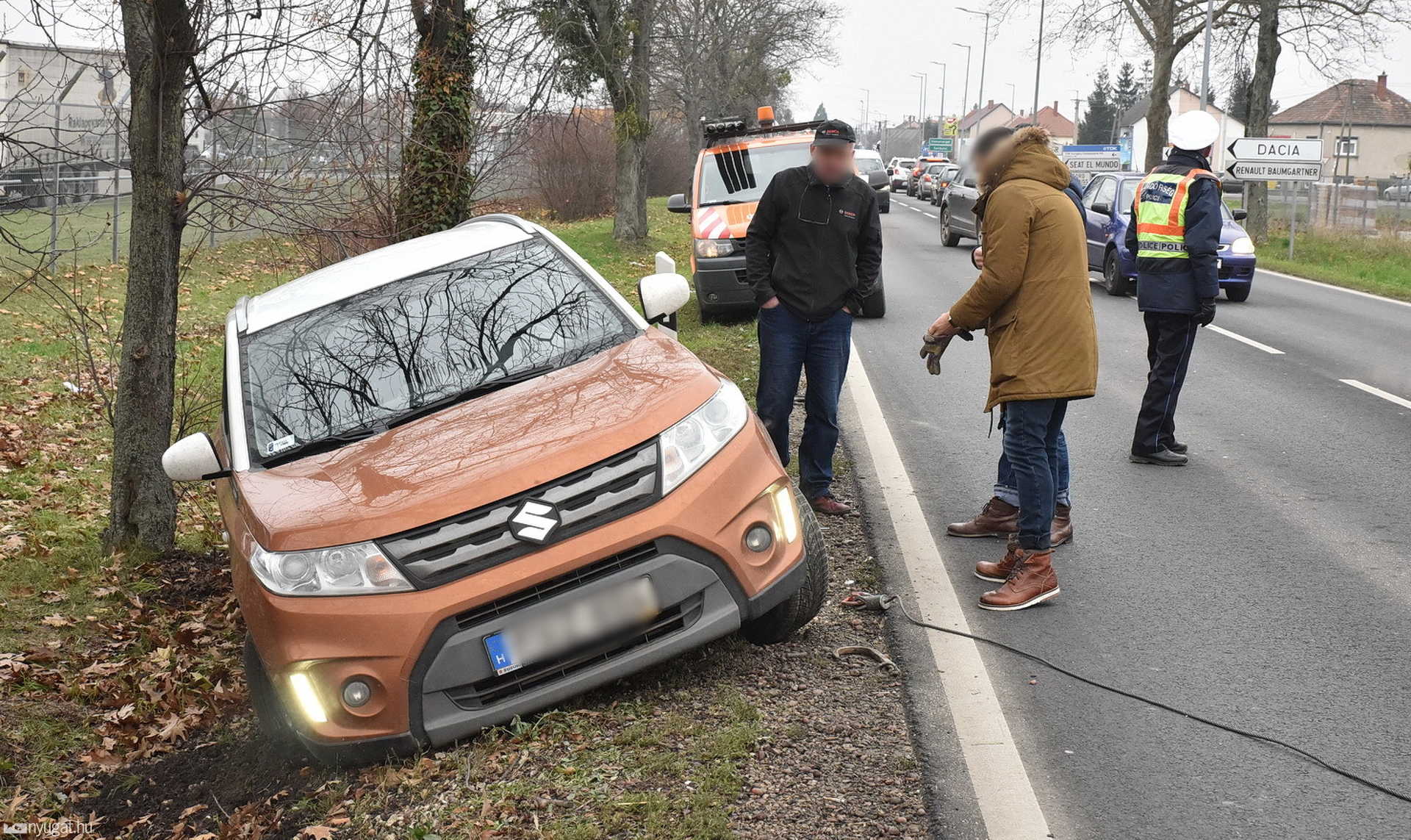Opel haladt szembe Suzukival, a vétlen sofőr mentette a helyzetet