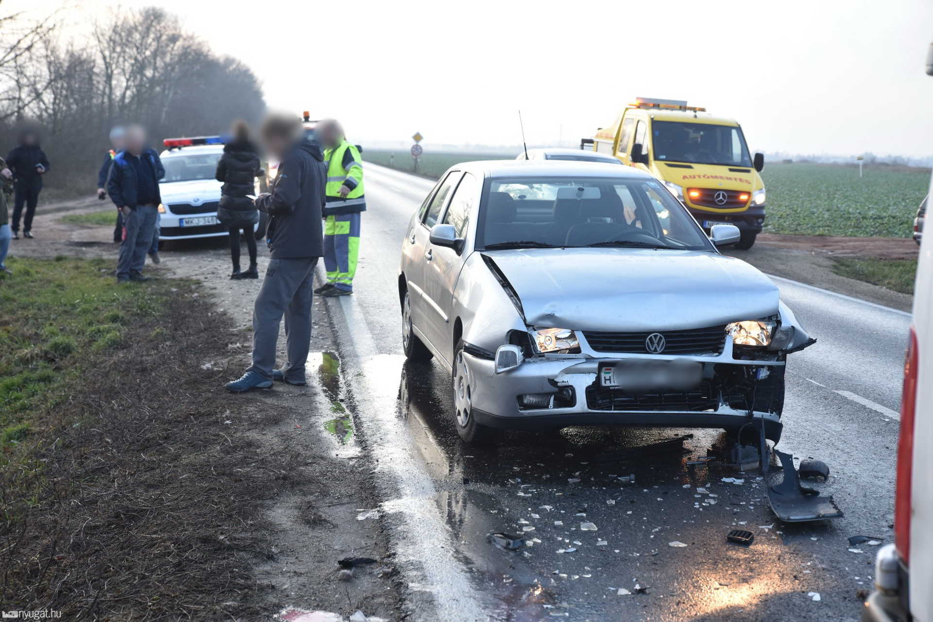 7 autó ütközött a 87-es úton
