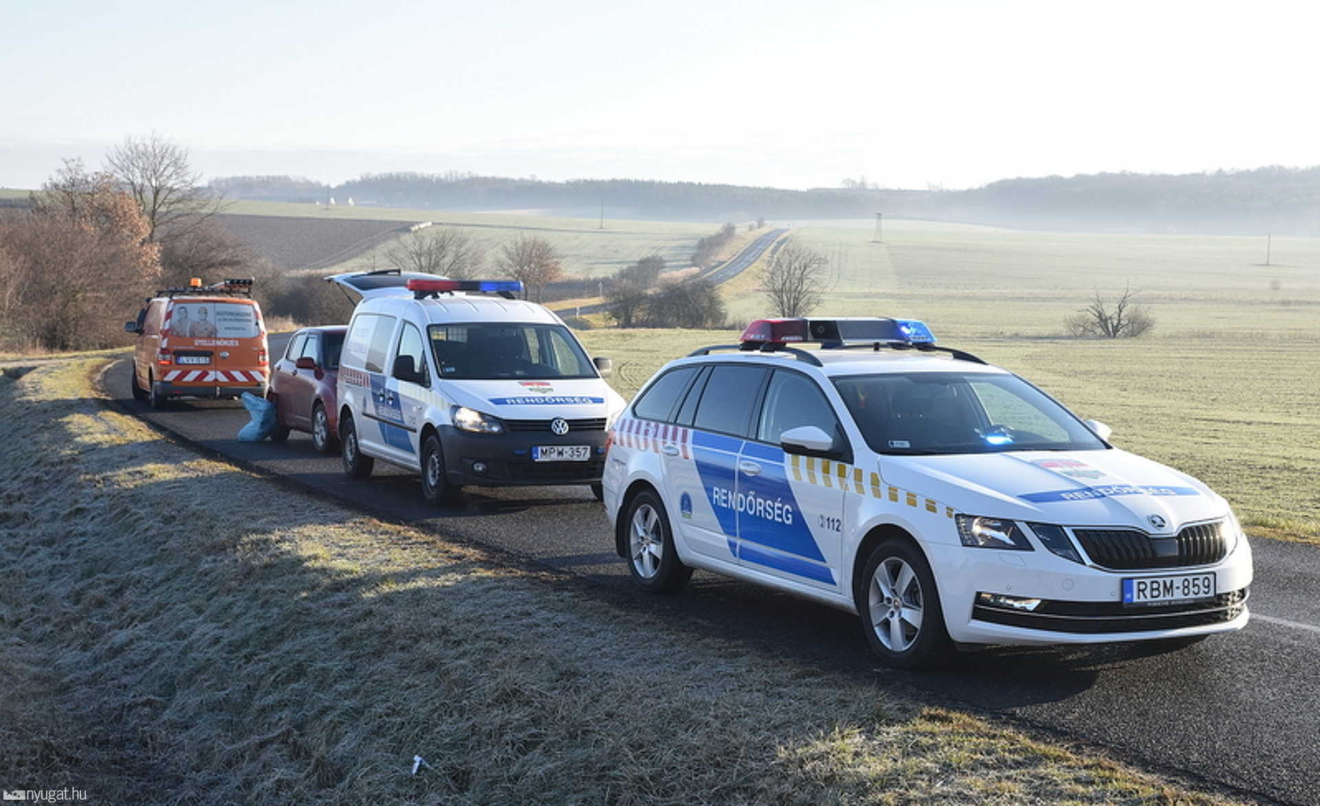 Opel borult fel Felsőcsatár és Narda között 