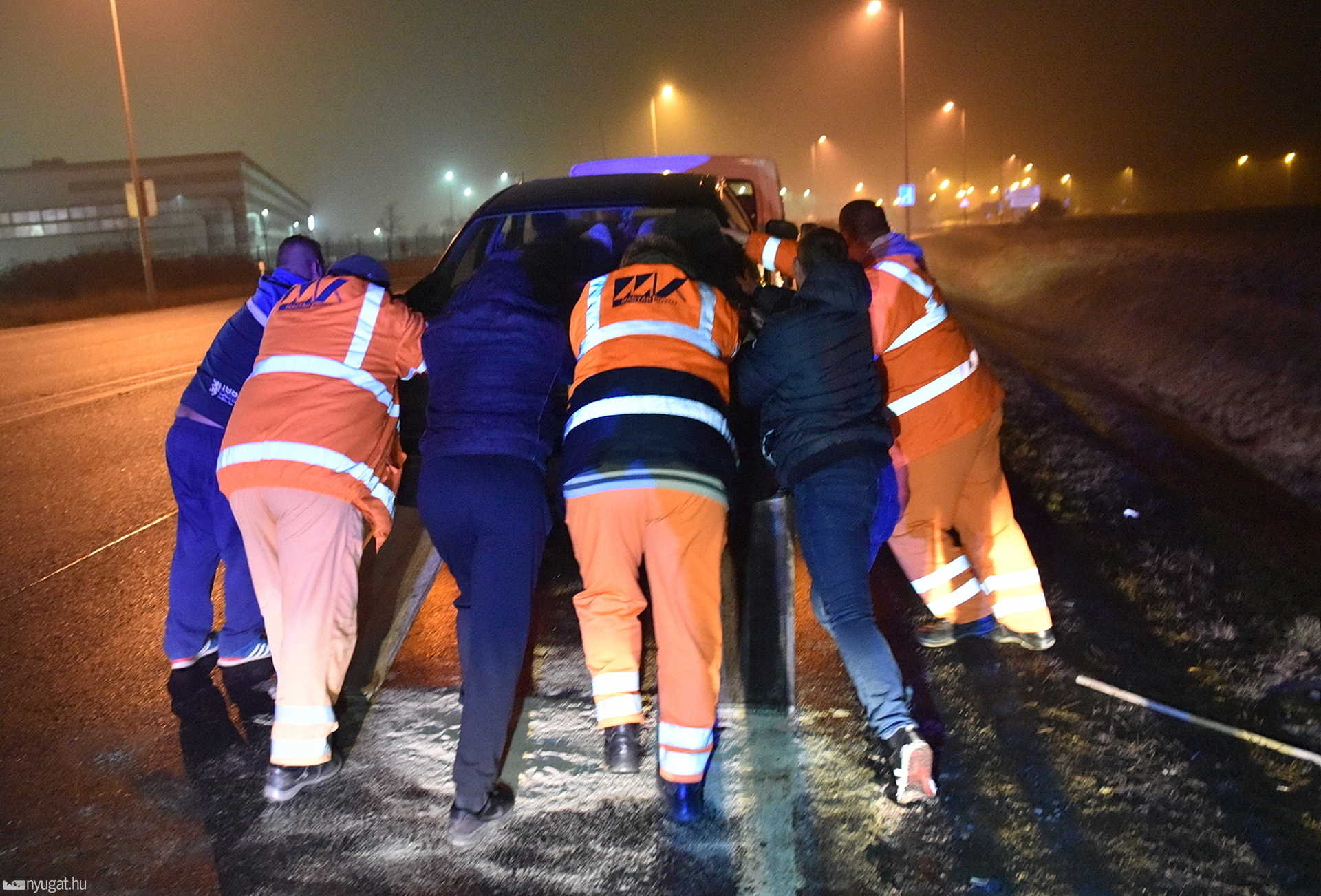 Árokba sodródott a Skoda, miután Hondával ütközött Szombathely határában