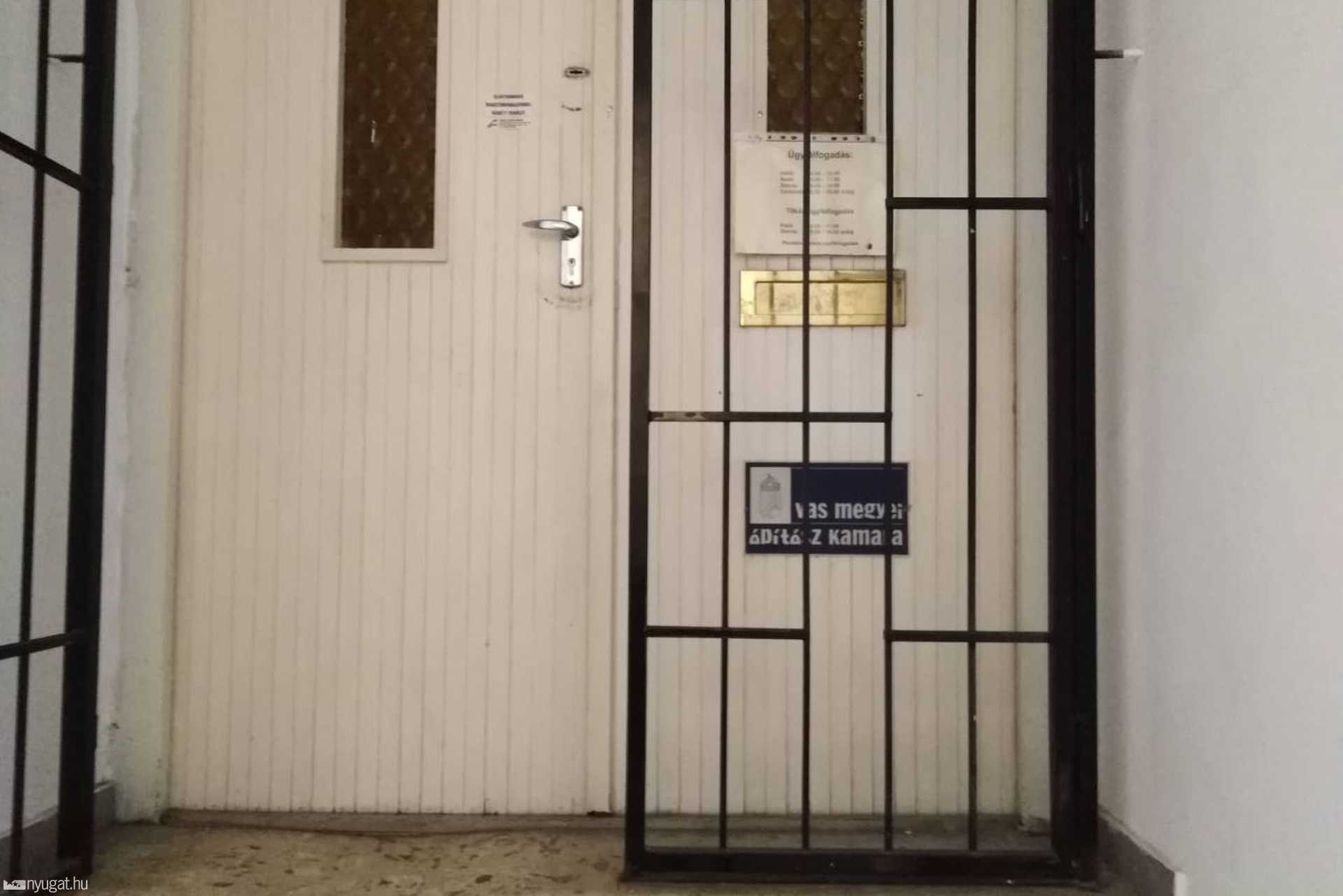 Eladó a Thököly utcában a Bohém és a kamarák épülete