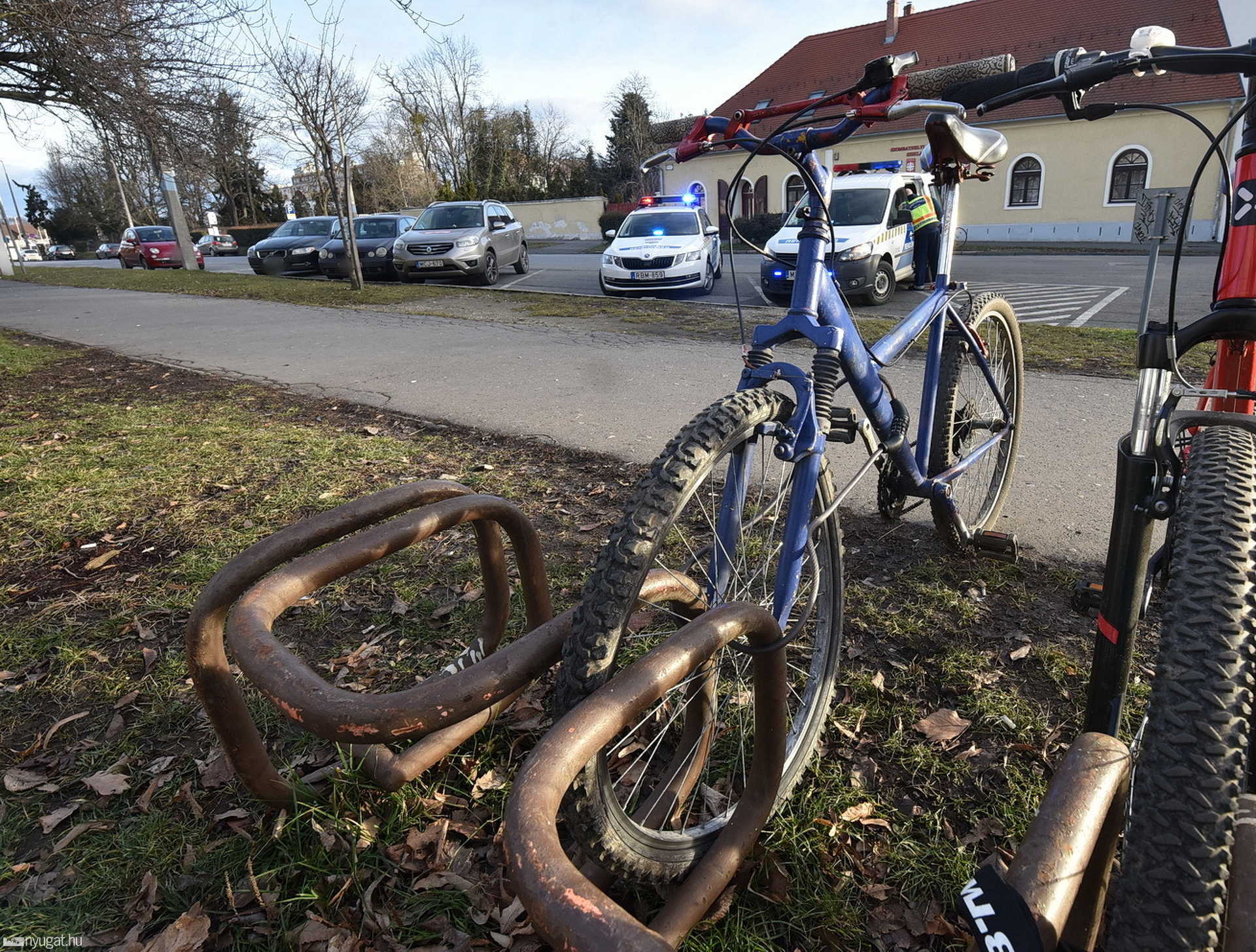 Kerékpáros baleset a Hollán Ernő utcában