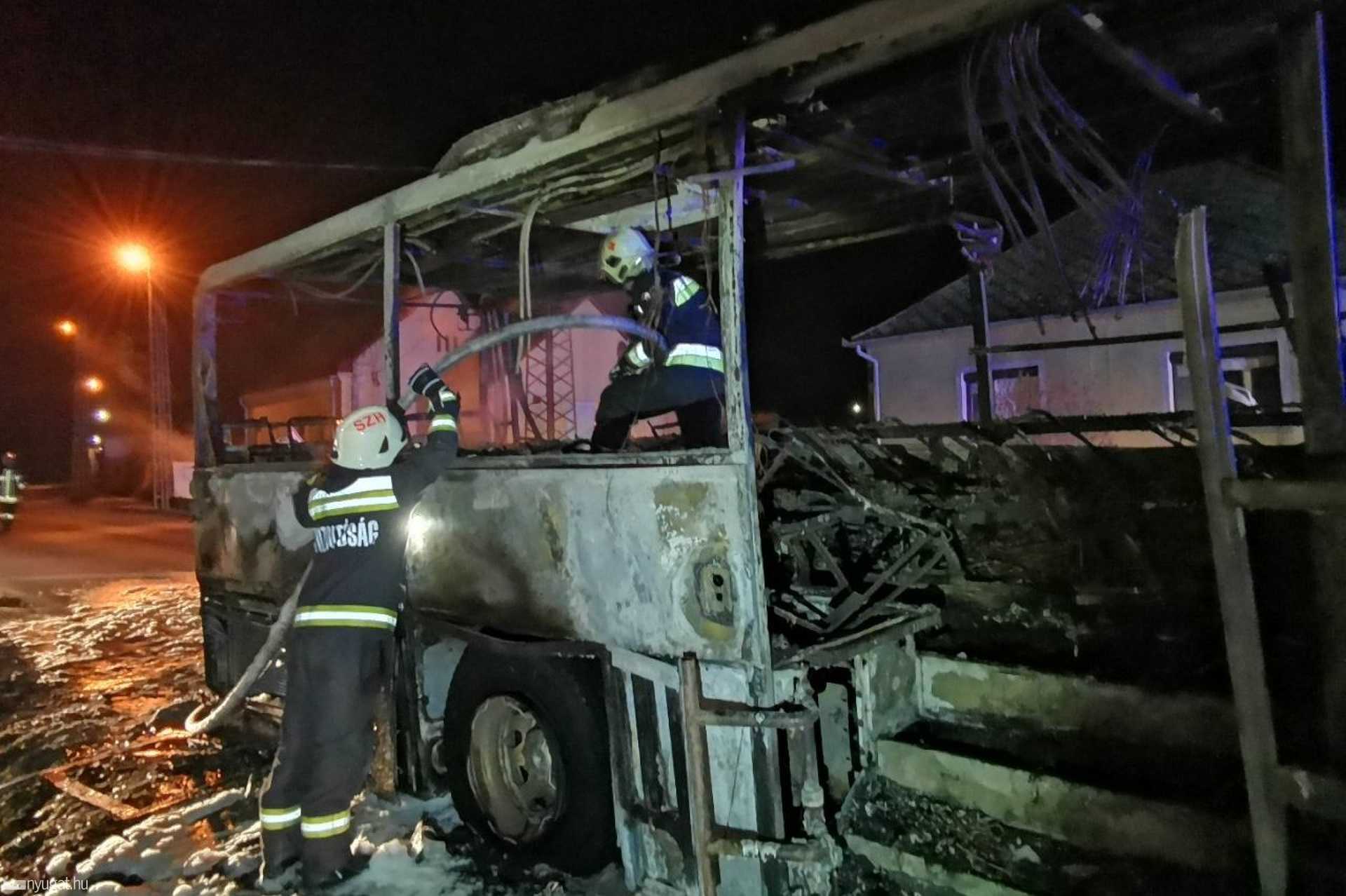 Kiégett egy Setra autóbusz Sorokpolányban