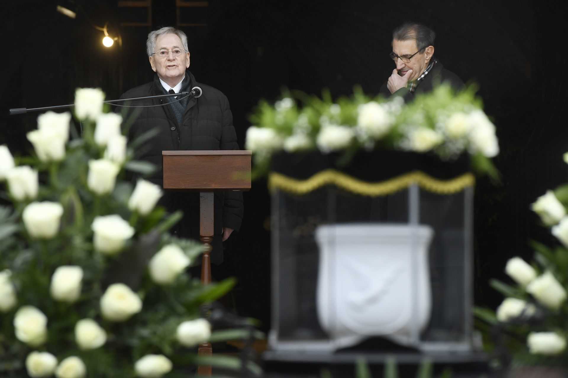 Végső búcsút vettek Andorai Pétertől - Szabó István és Eperjes Károly