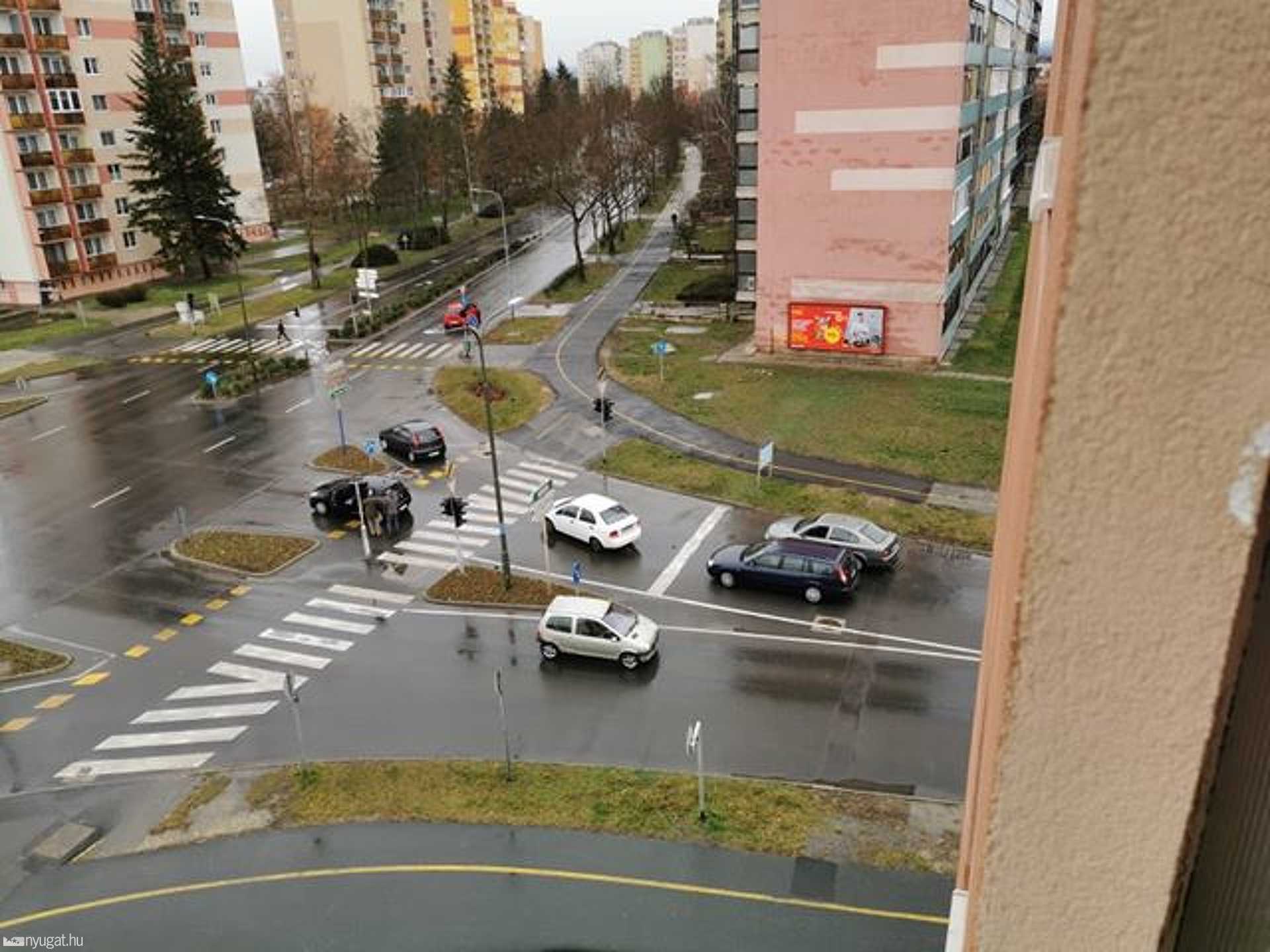 Koccanás a Bartók Béla és Rohonci kereszteződésében