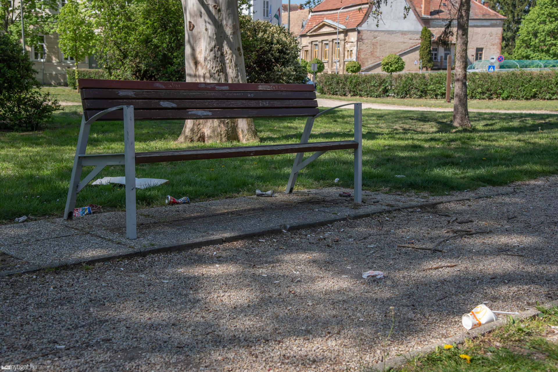 Kresz-Park kukák