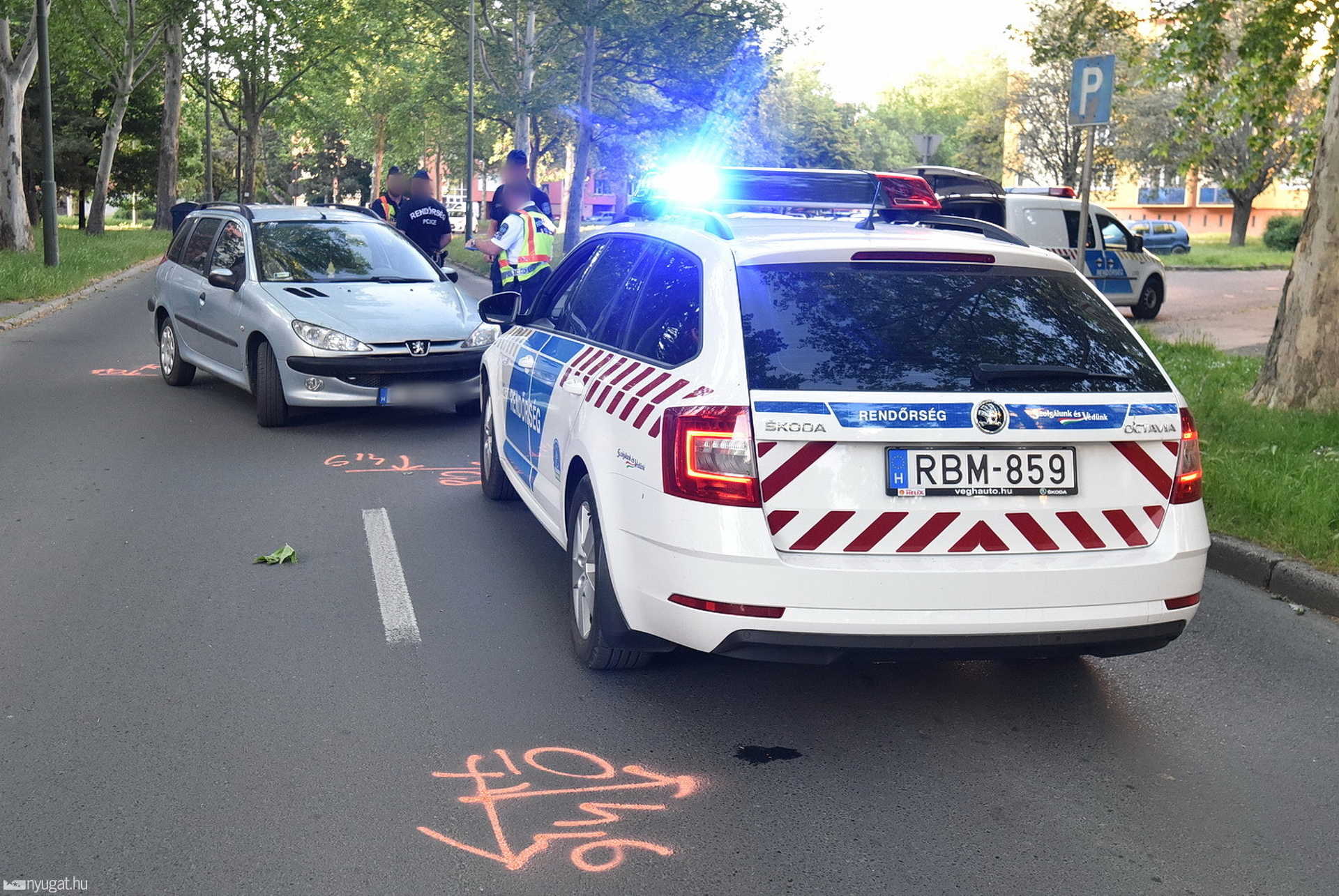 Erősen ittas sofőr koccant rendőrautóval Szombathelyen 