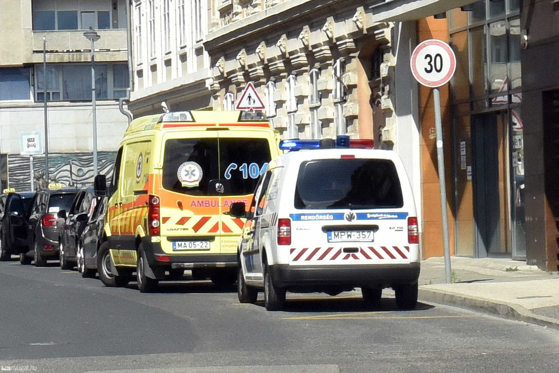 Kerékvetőnek ment neki egy járdán bicikliző ukrán lány Szombathelyen