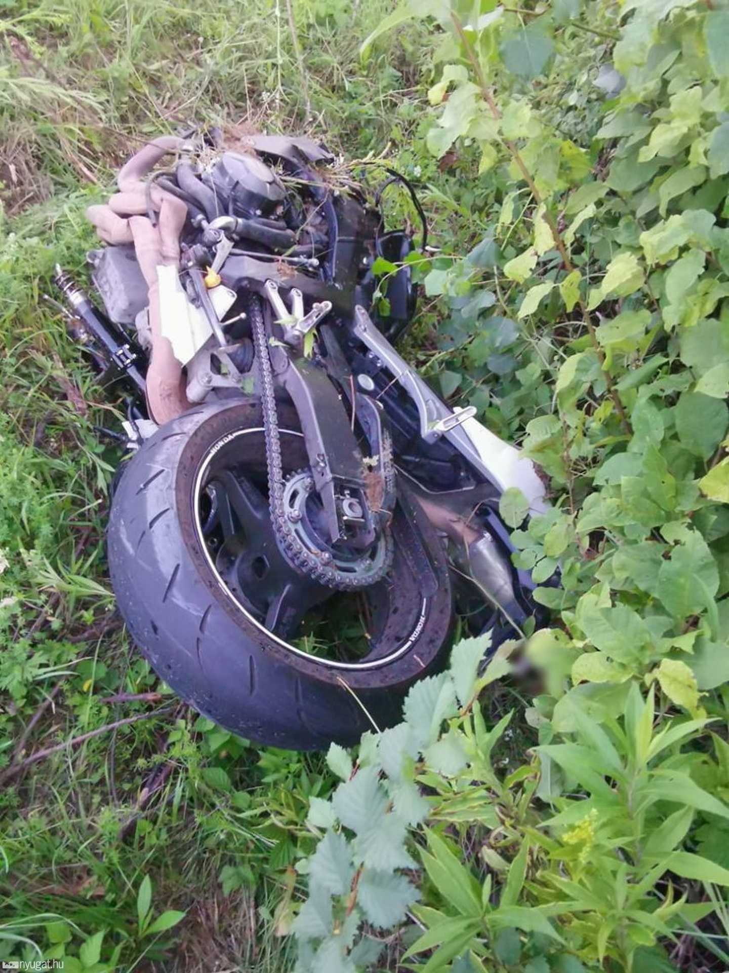 Motorosbaleset a 87-esen, Szombathely mellett