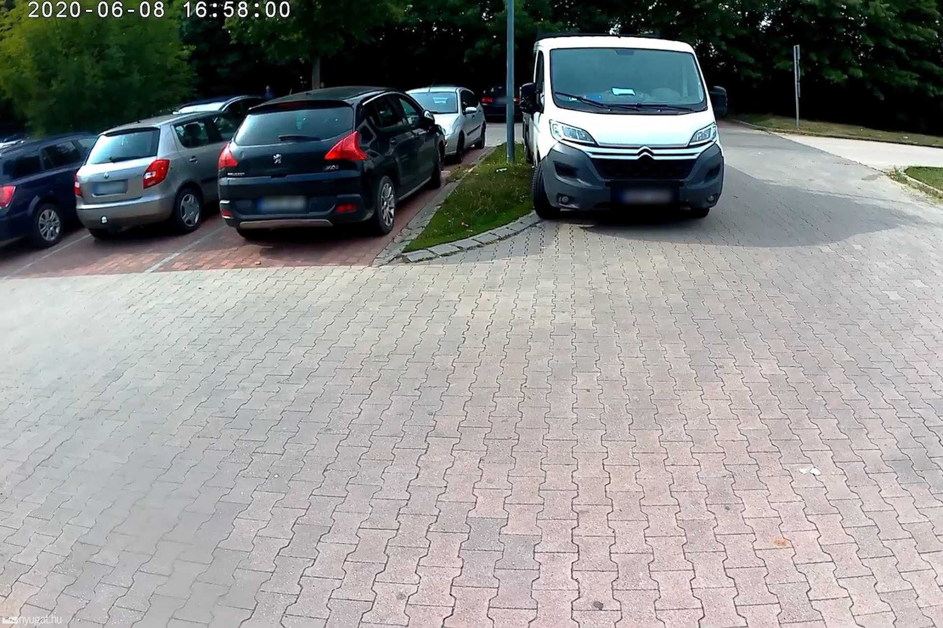 Szabálytalan és kreatív parkolások Szombathelyen: bevásárlóhelyek parkolói