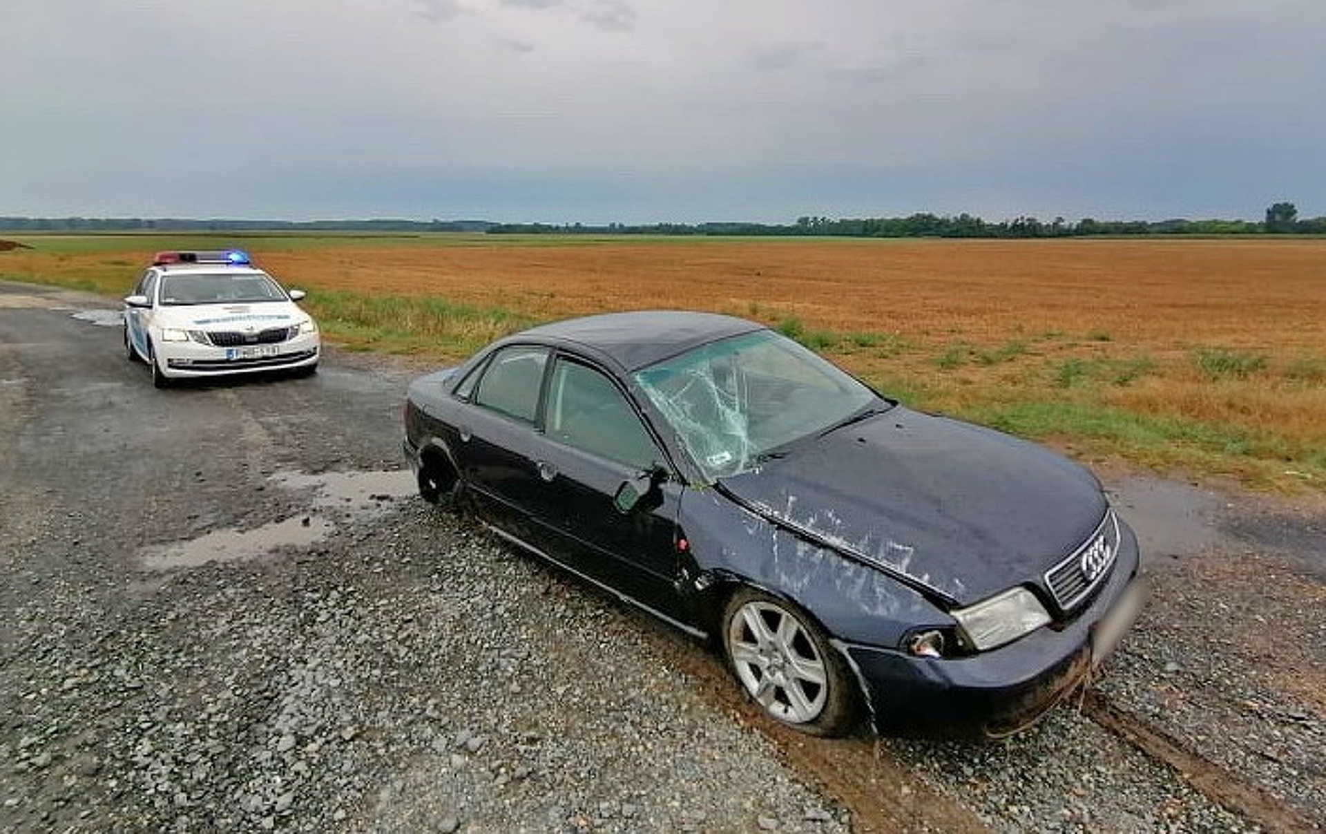Árokba sodródott egy Audi Nick közelében