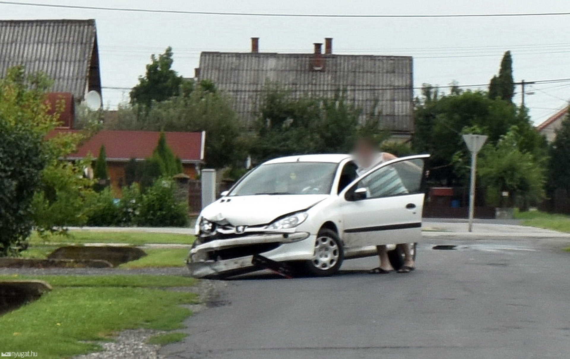 Utánfutós Skodába hajtott egy Peugeot Körmenden