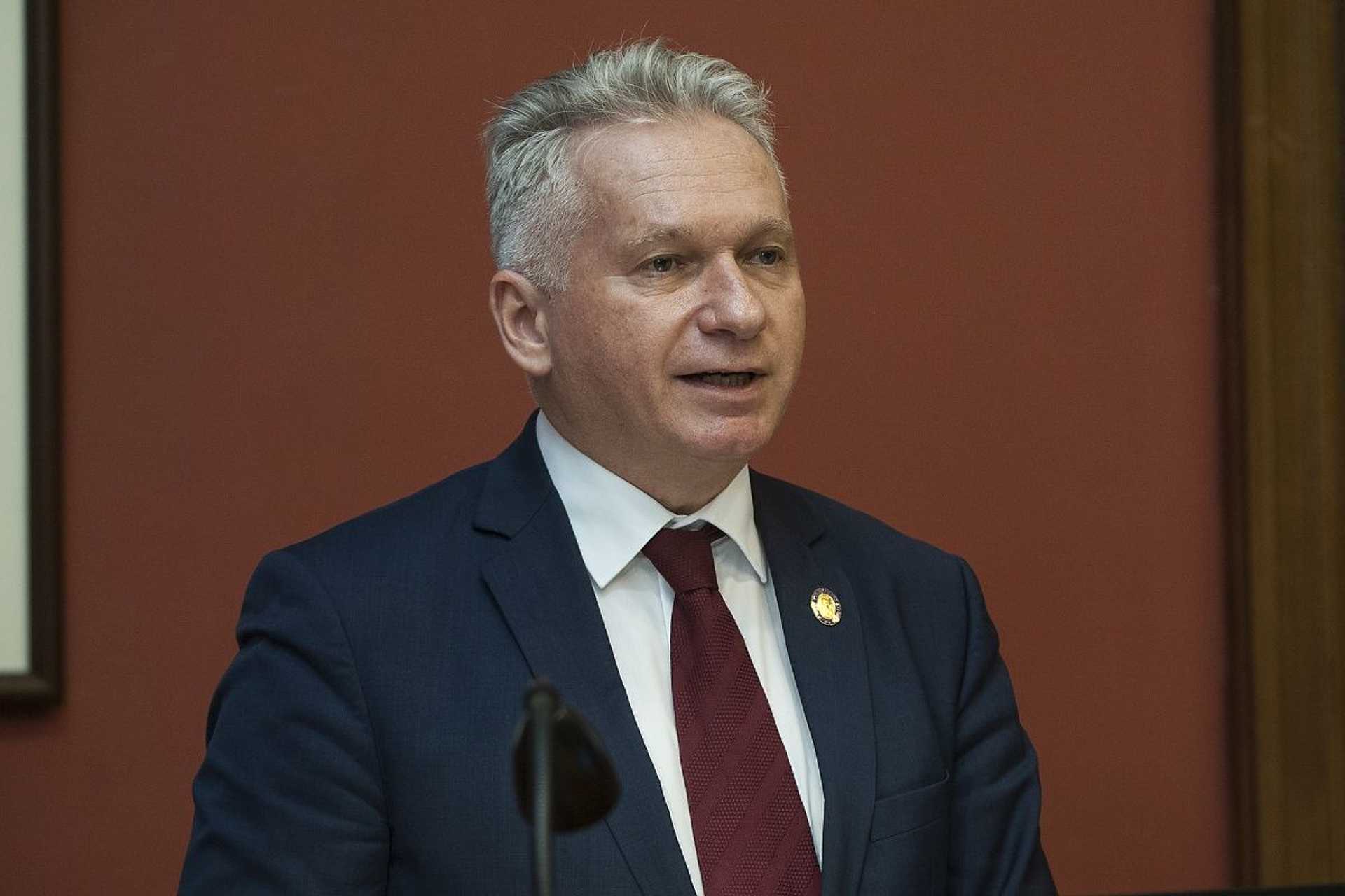 Borhy László rektor