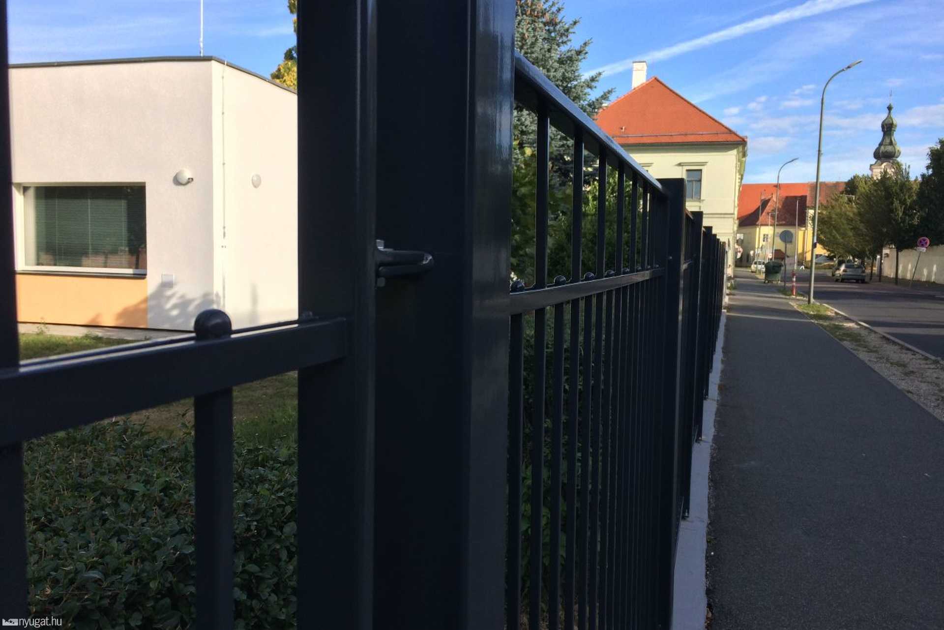 Épül az Aréna óvoda új kerítése