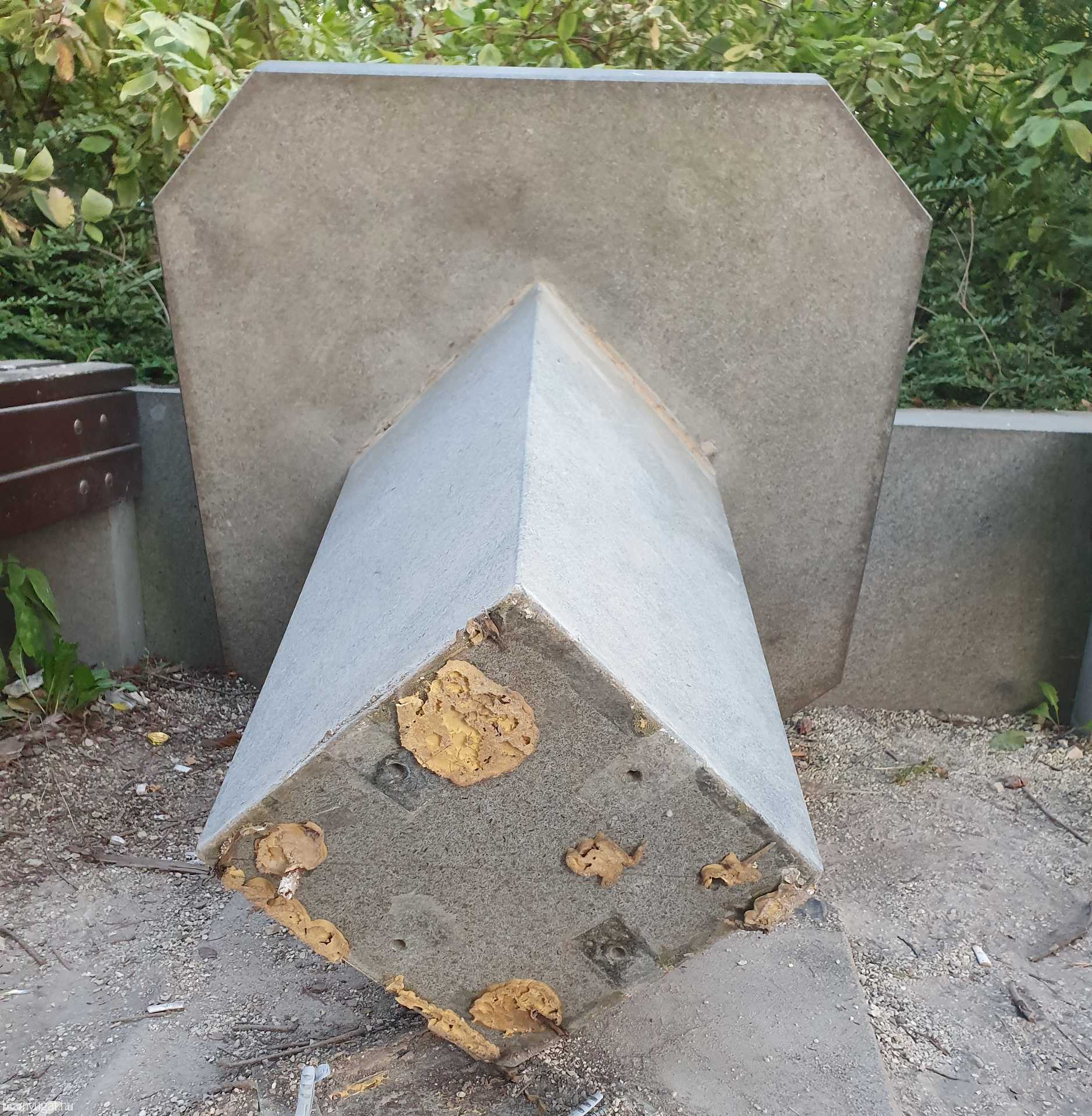 Csónakázó tó - Vandalizmus