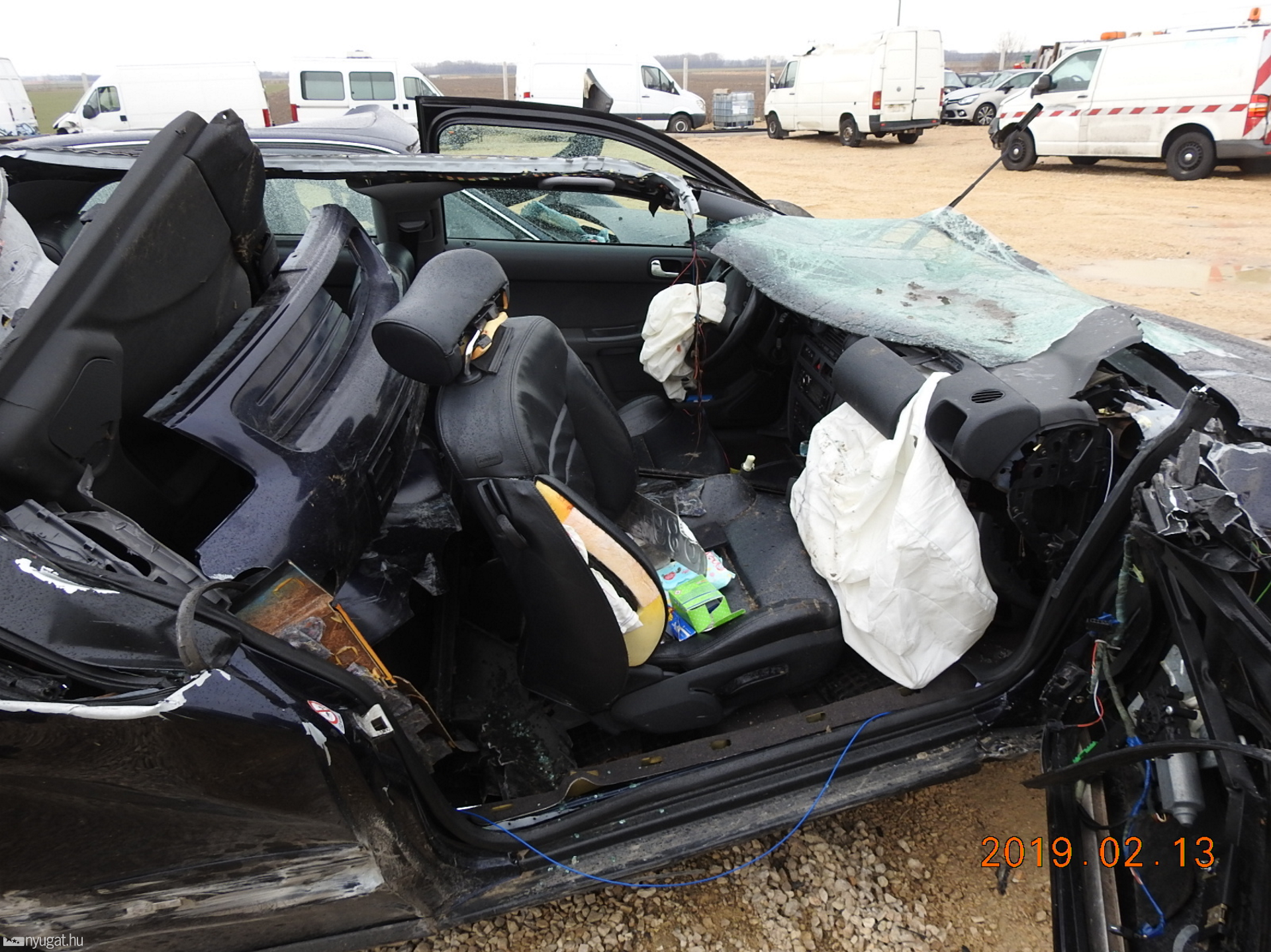 Ketten lelték halálukat ebben a roncsban.