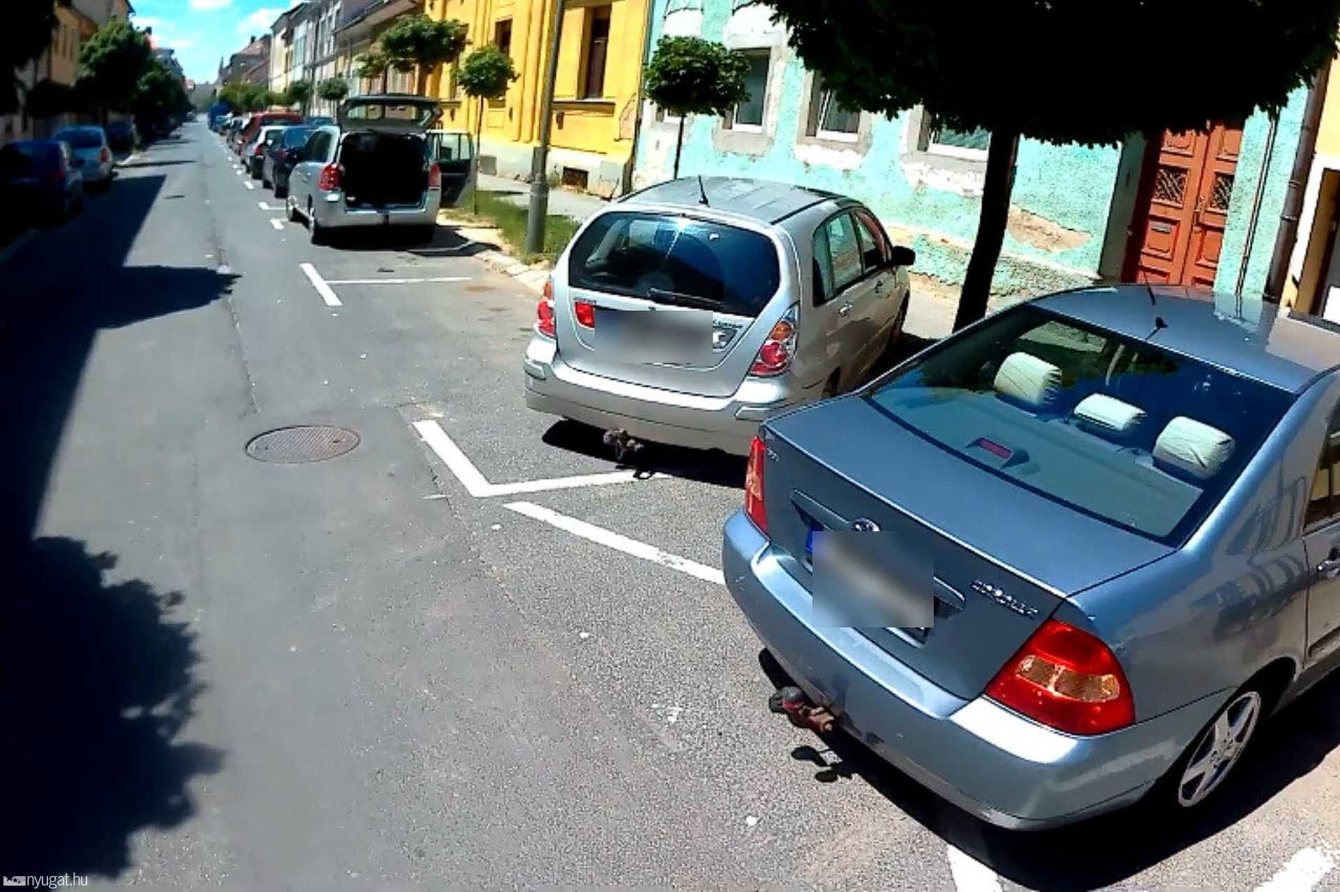 Szabálytalan és kreatív parkolások Szombathelyen: Kisfaludy utca