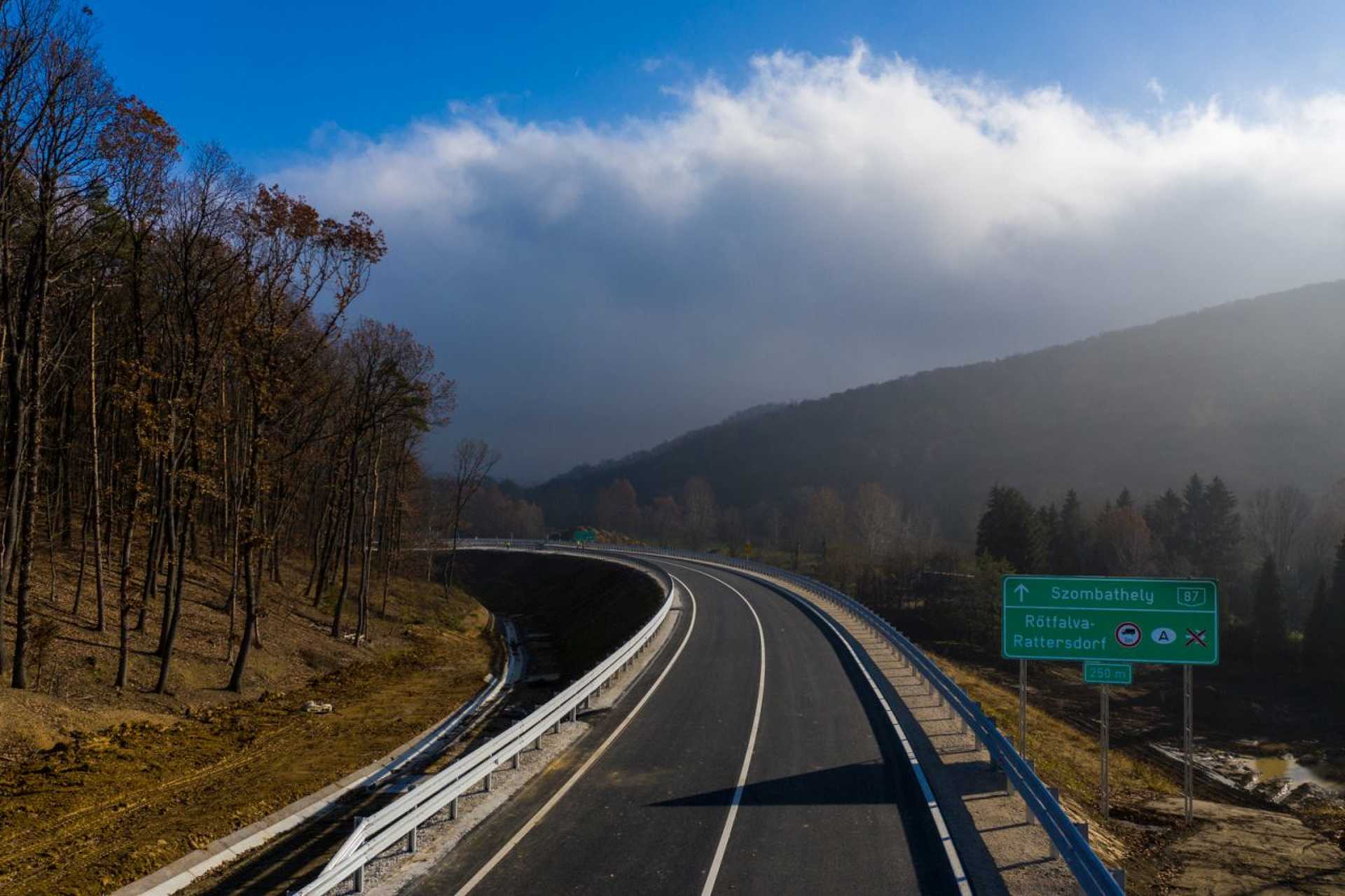 A Kőszeg és Rőtfalva közti új út