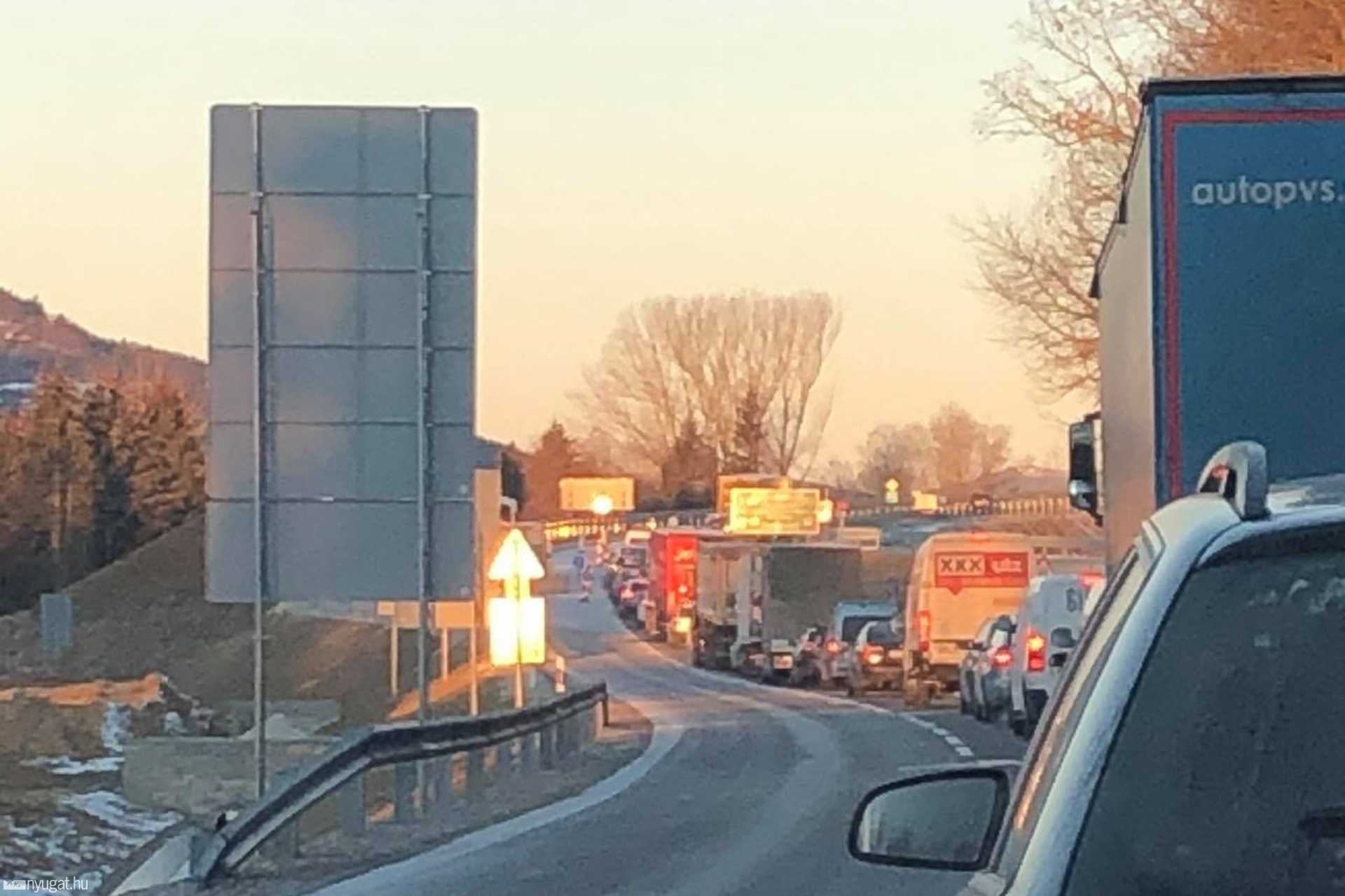 Köszegi határátkelő 2021. február 15. hajnalban