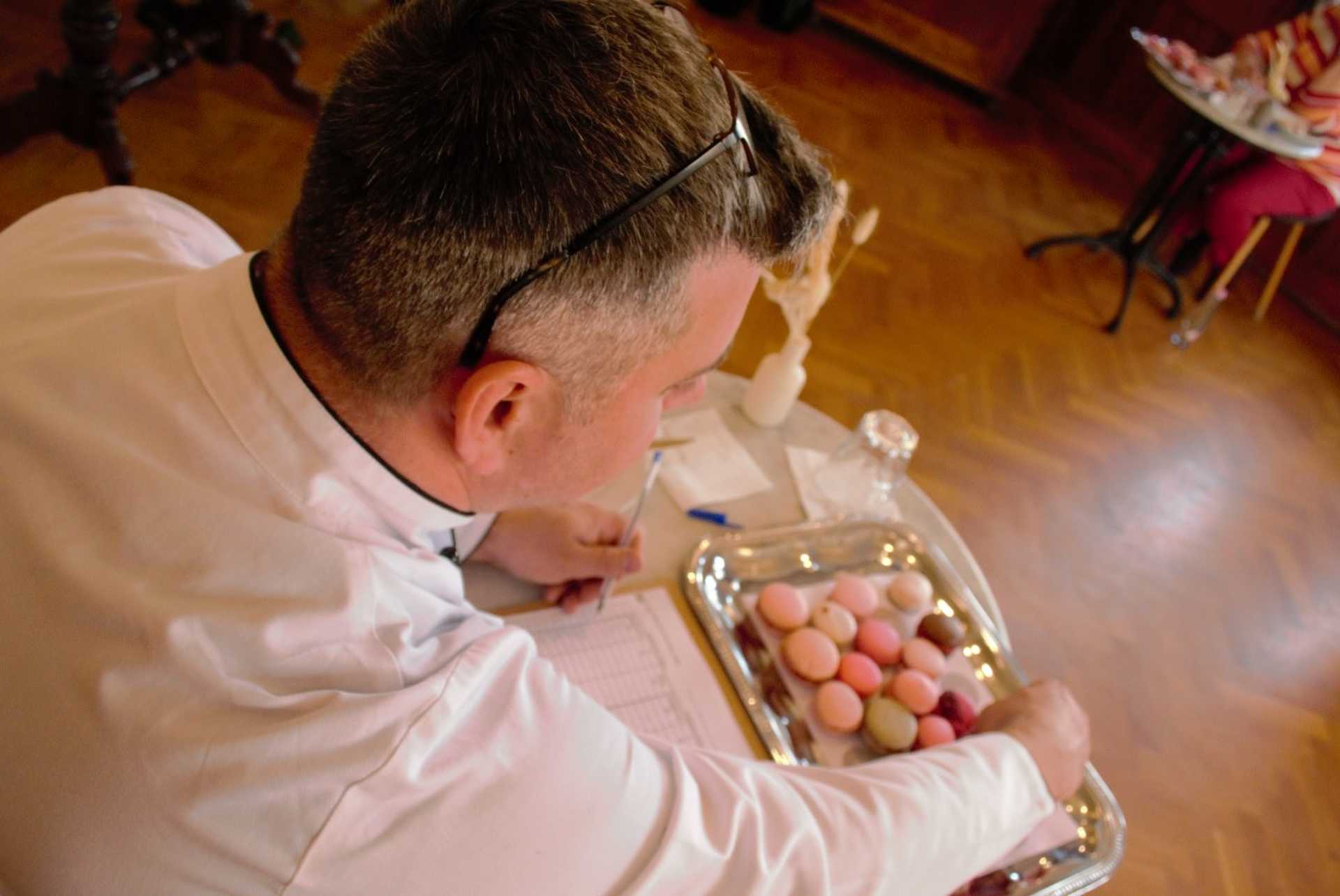 Macaron verseny a szombathelyi Mészáros Cukrászdában