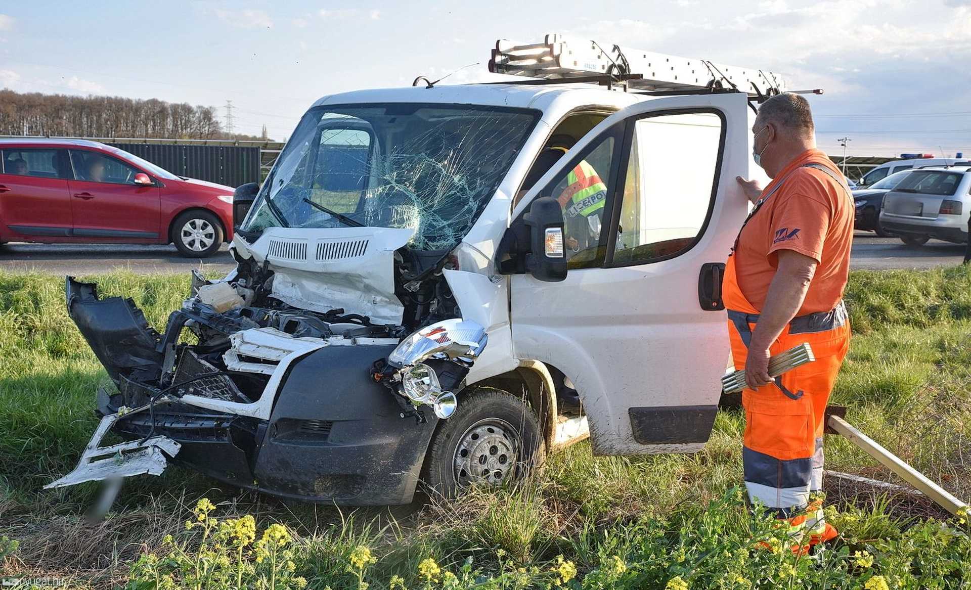 Ráfutásos baleset Szombathely és Vép között