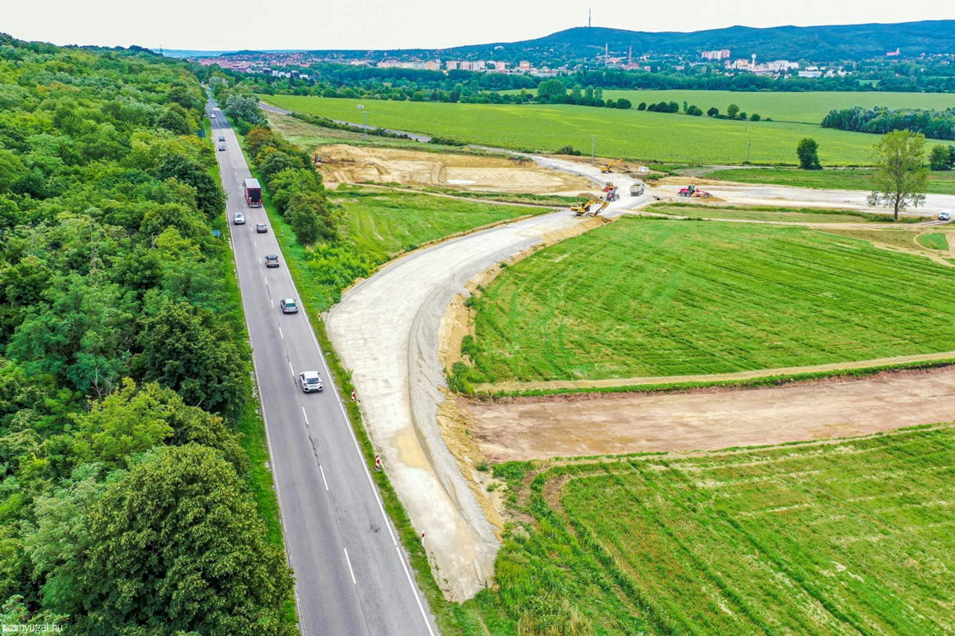 A határ felől Sopronba tartók útja mindig forgalmas, a munkálatok alatt szükség lesz az óvatosságra!