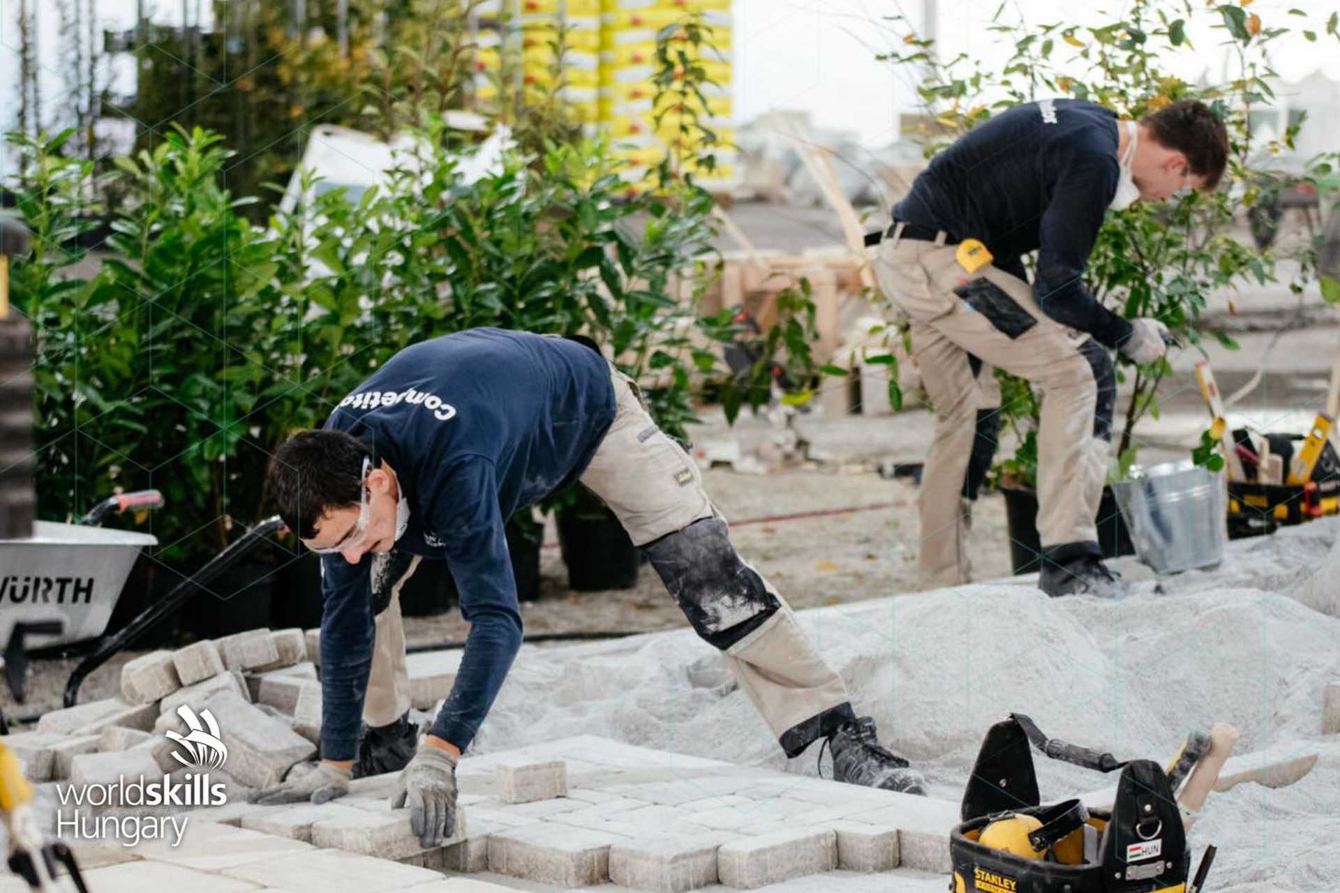 Európa-bajnok lett kertépítésben két szombathelyi diák, Bokor Péter és Hutter Péter