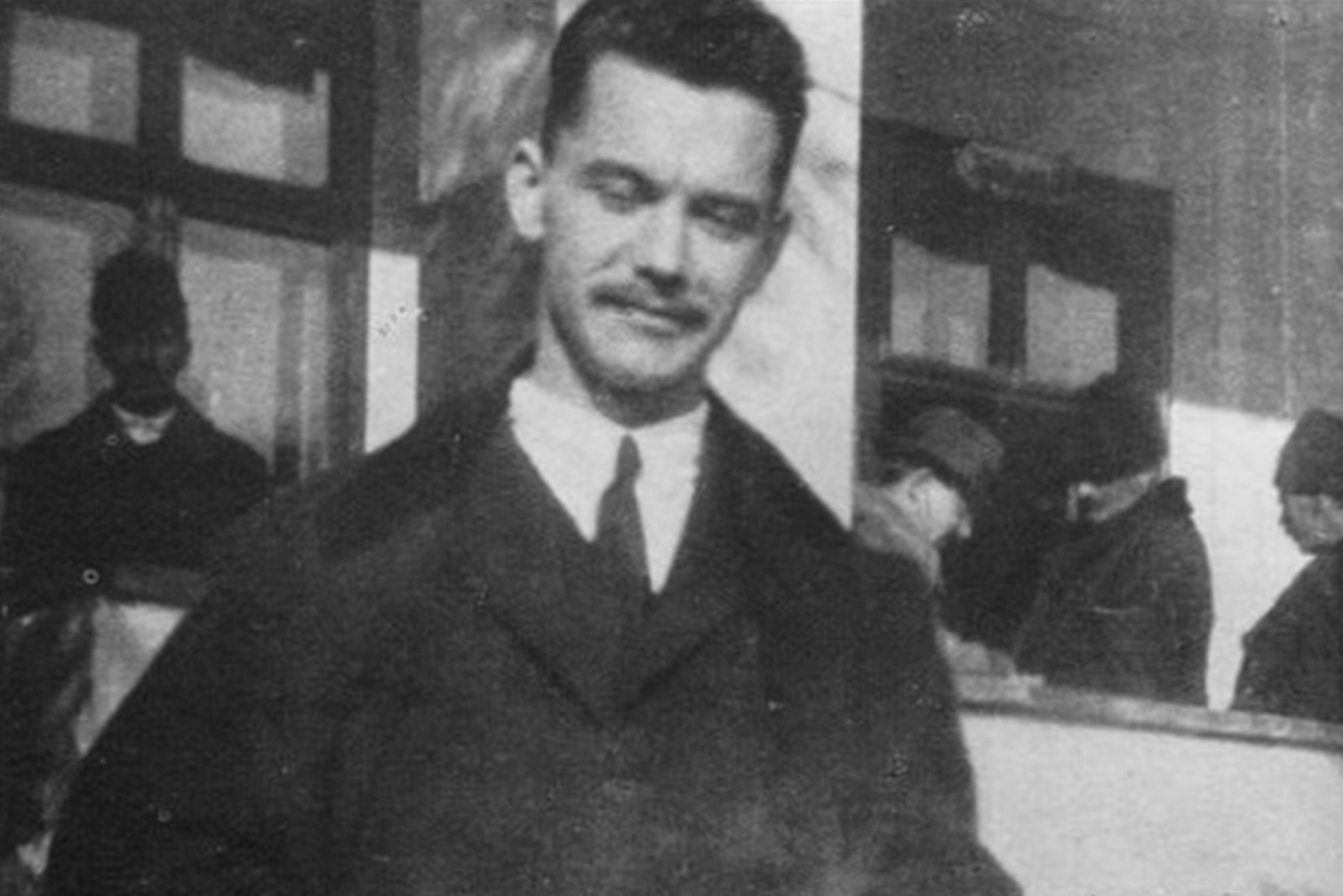 József Attila egész életében szeretetre éhezett, de senki nem tudta megadni neki