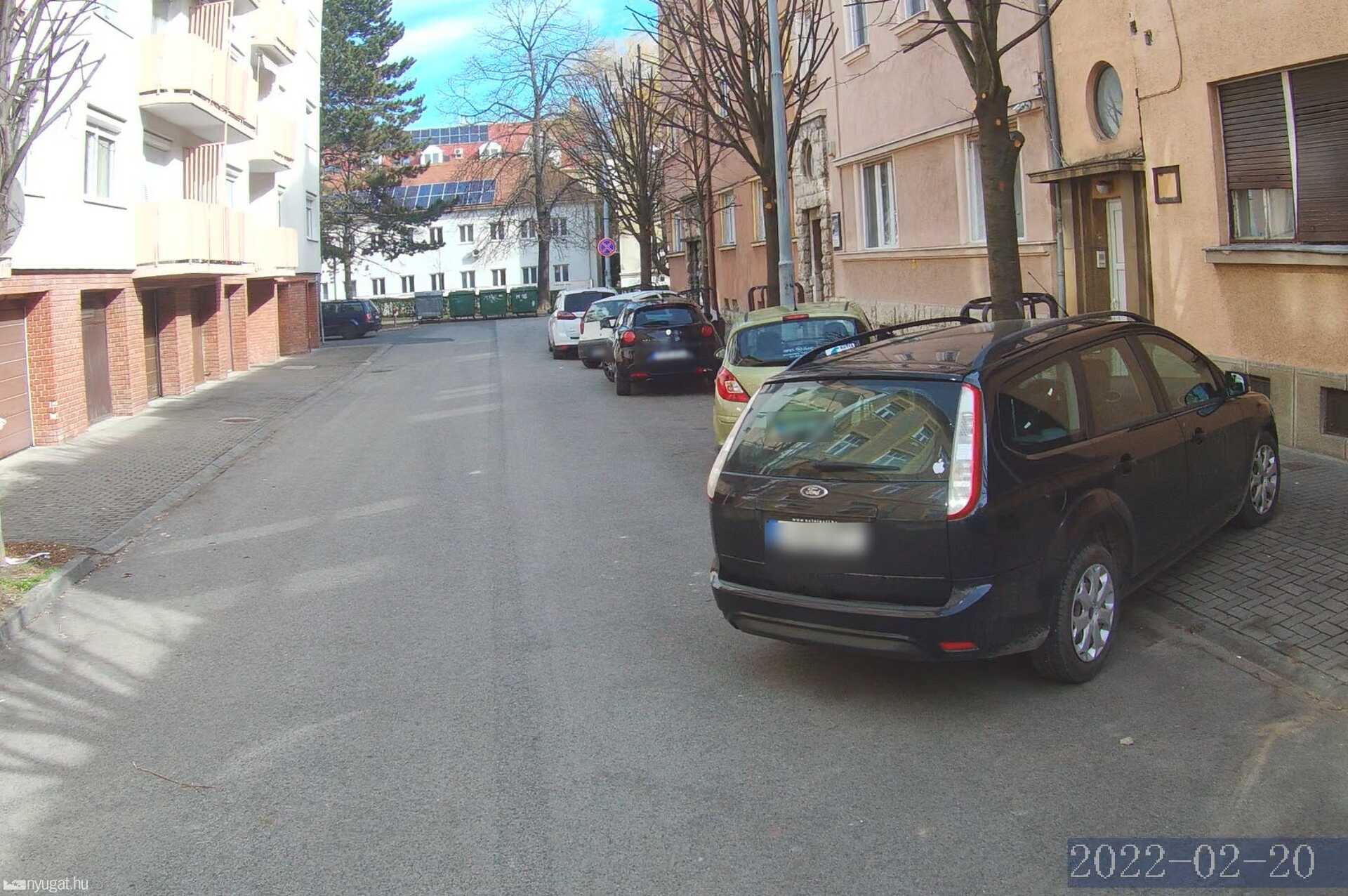 Szabálytalan és kreatív parkolások Szombathelyen
