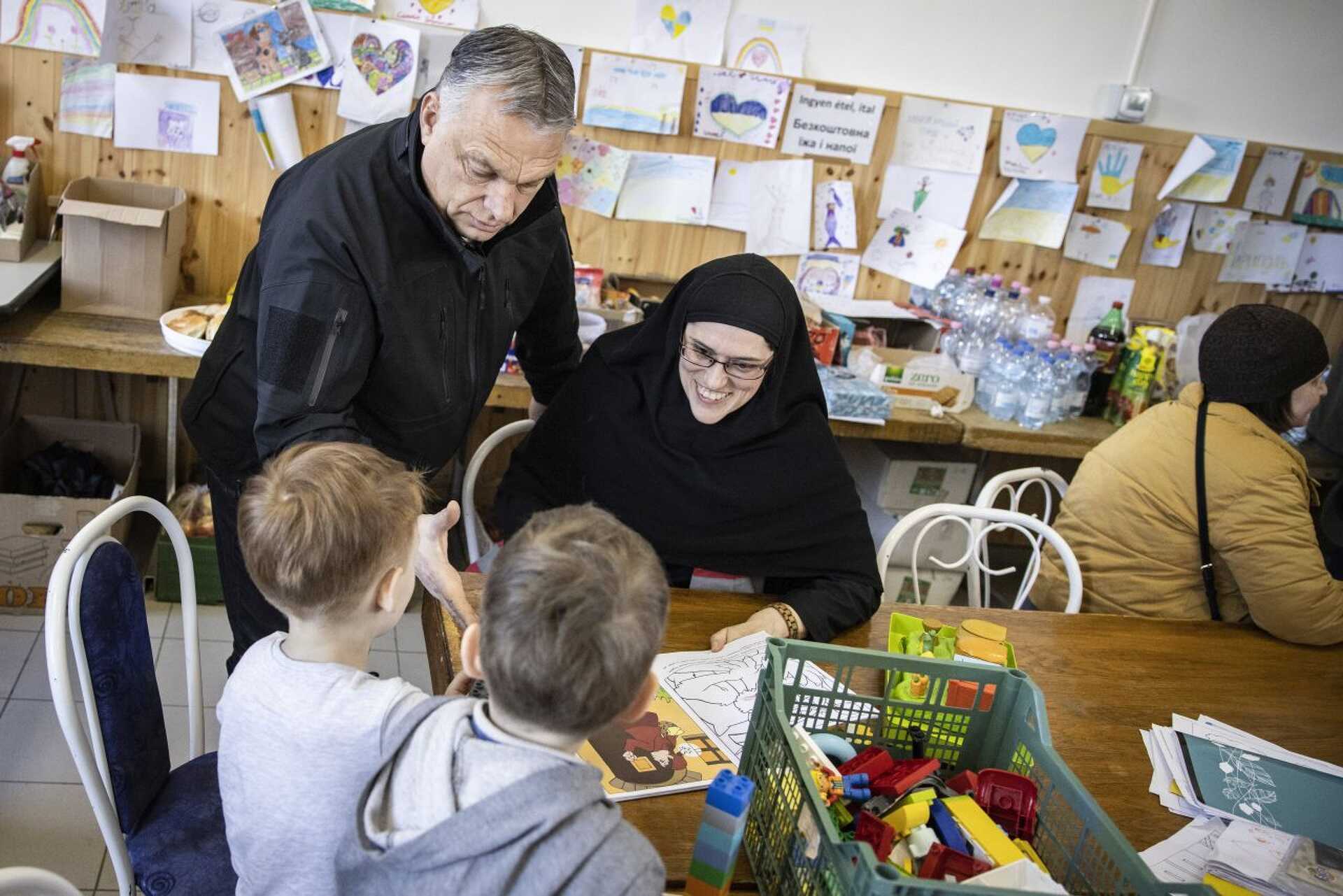 Orbán Viktor szemléje az ukrán határnál