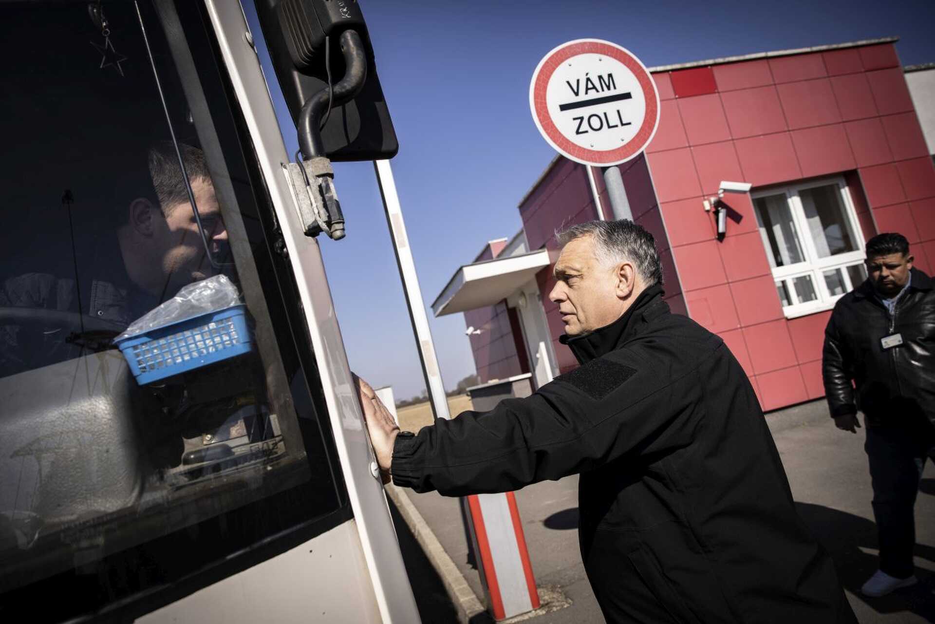 Orbán Viktor szemléje az ukrán határnál