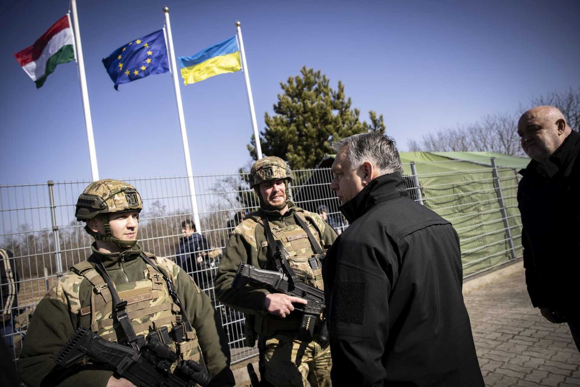 Orbán Viktor szemléje az ukrán határnál