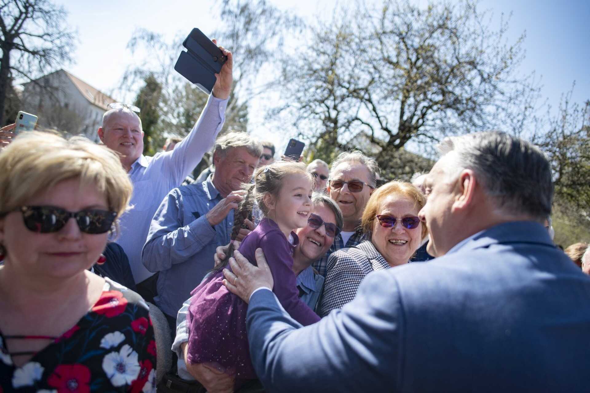 Orbán Viktor győri választókkal találkozott