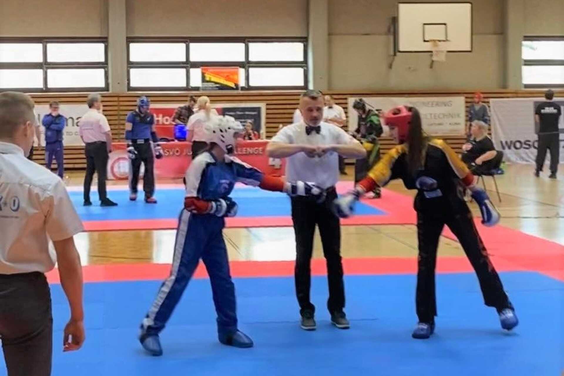 Csalló Jázmin küzdelem - Skorpió Kick-box SE