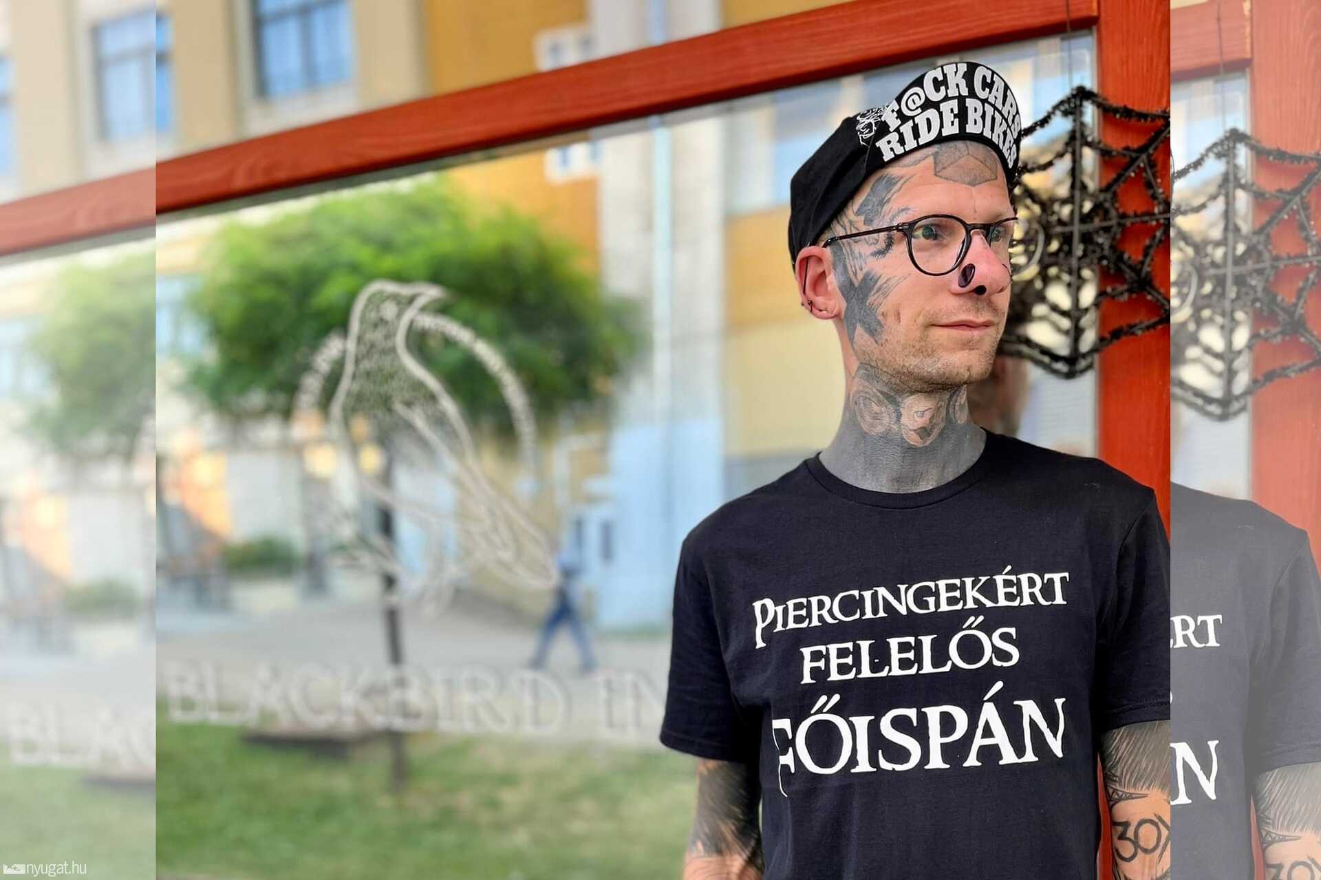 Csirmaz Peti, Vas vármegye első piercingekért felelős főispánja