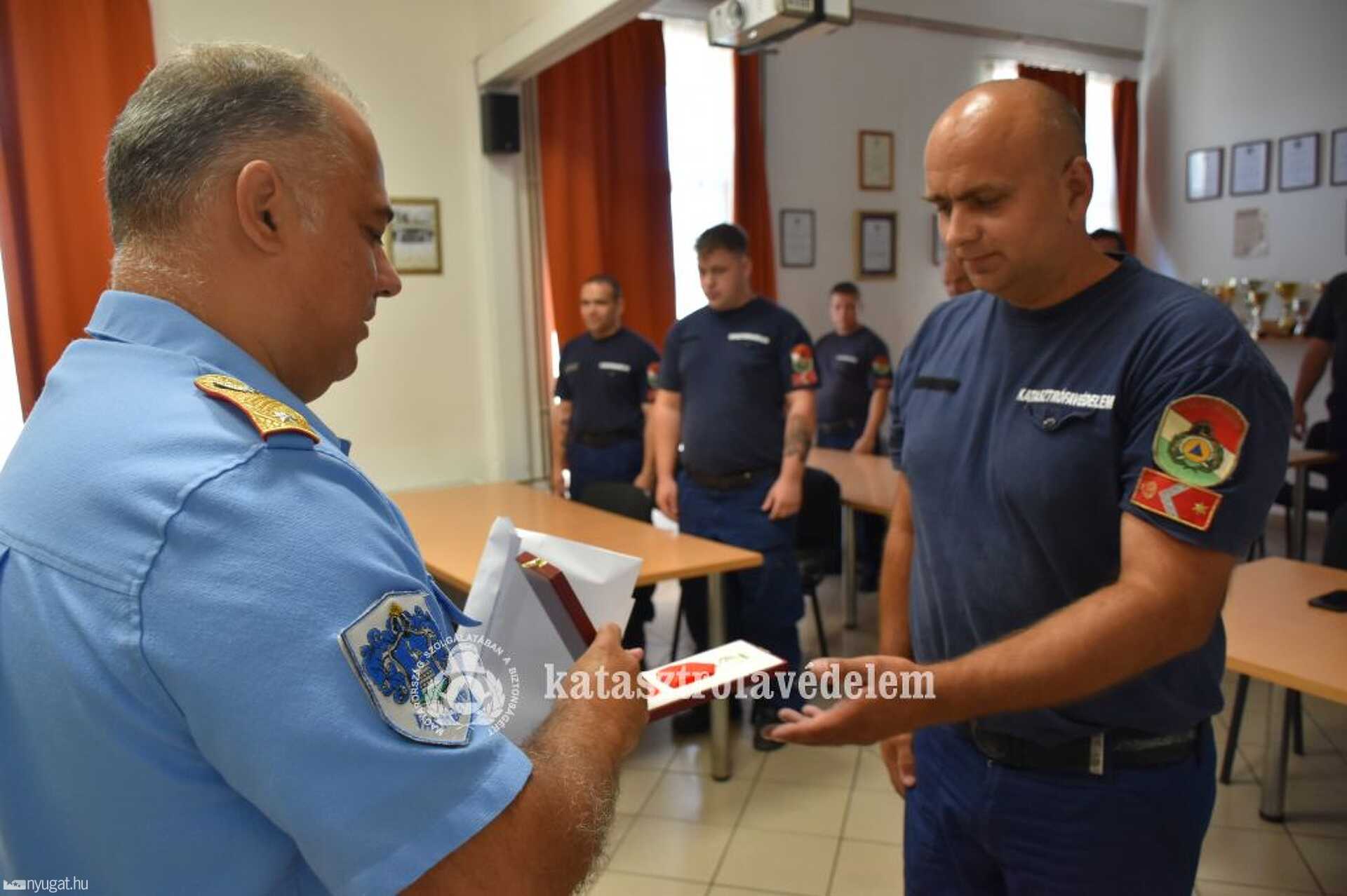 Elismerést kapott három Vas megyei tűzoltó